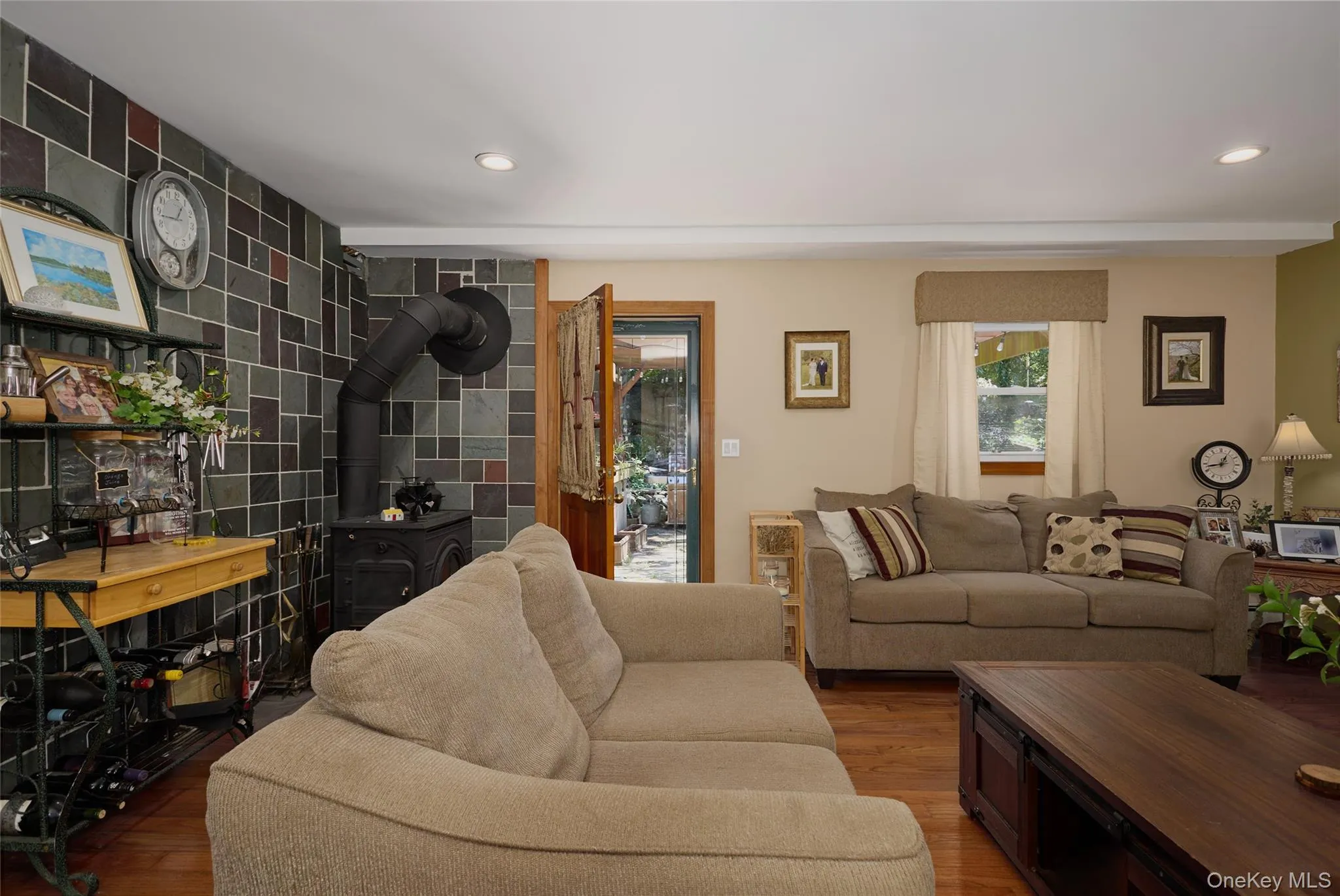 140 Nardin Road, Putnam Valley, NY, 3 Bedrooms Bedrooms, 6 Rooms Rooms,2 BathroomsBathrooms,Residential,For Rent,Nardin,0,1032394 140 Nardin Road, Putnam Valley, NY, 3 Bedrooms Bedrooms, 6 Rooms Rooms,2 BathroomsBathrooms,Residential,For Rent,Nardin,0,1032394