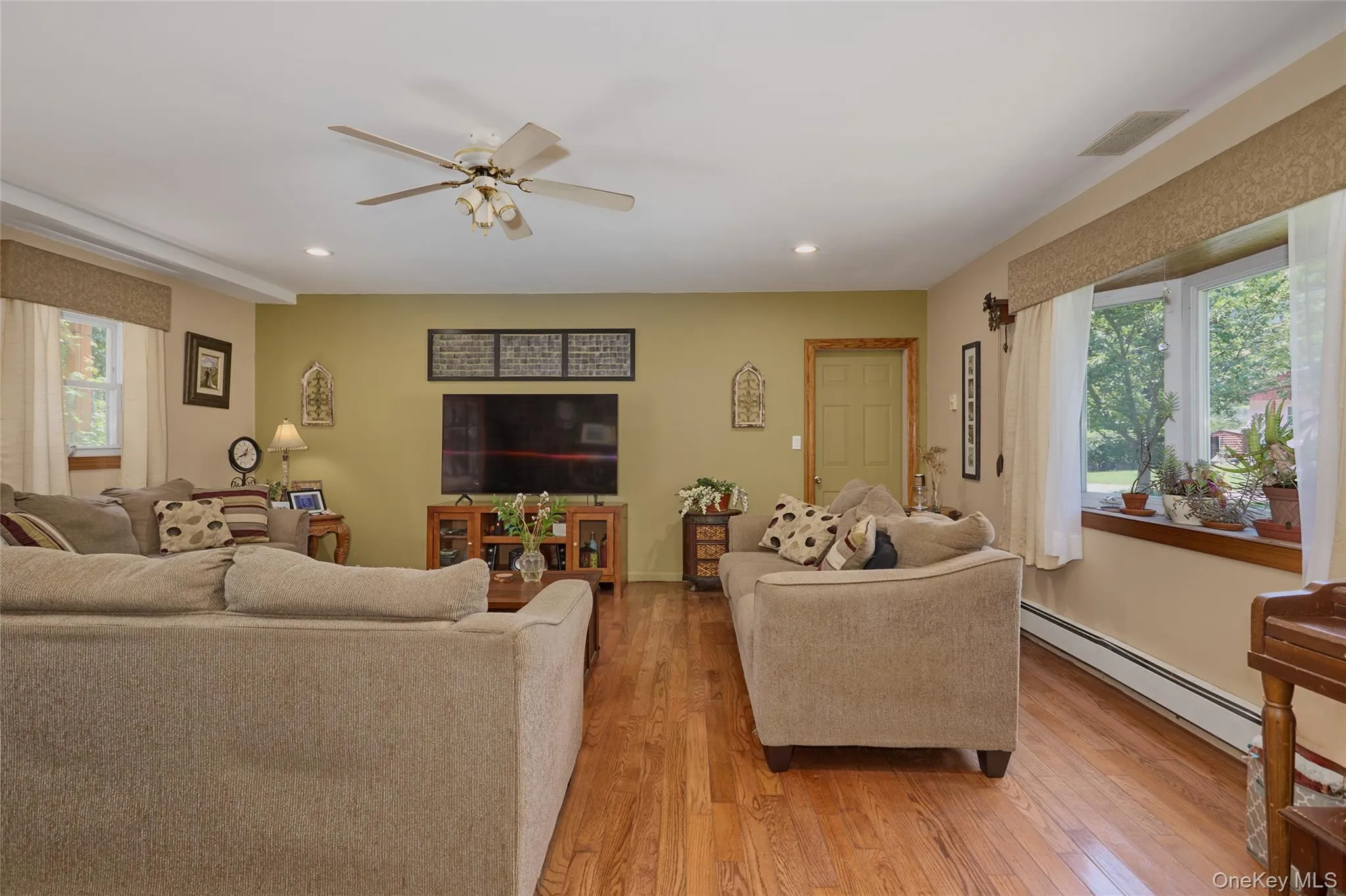 140 Nardin Road, Putnam Valley, NY, 3 Bedrooms Bedrooms, 6 Rooms Rooms,2 BathroomsBathrooms,Residential,For Rent,Nardin,0,1032394 140 Nardin Road, Putnam Valley, NY, 3 Bedrooms Bedrooms, 6 Rooms Rooms,2 BathroomsBathrooms,Residential,For Rent,Nardin,0,1032394