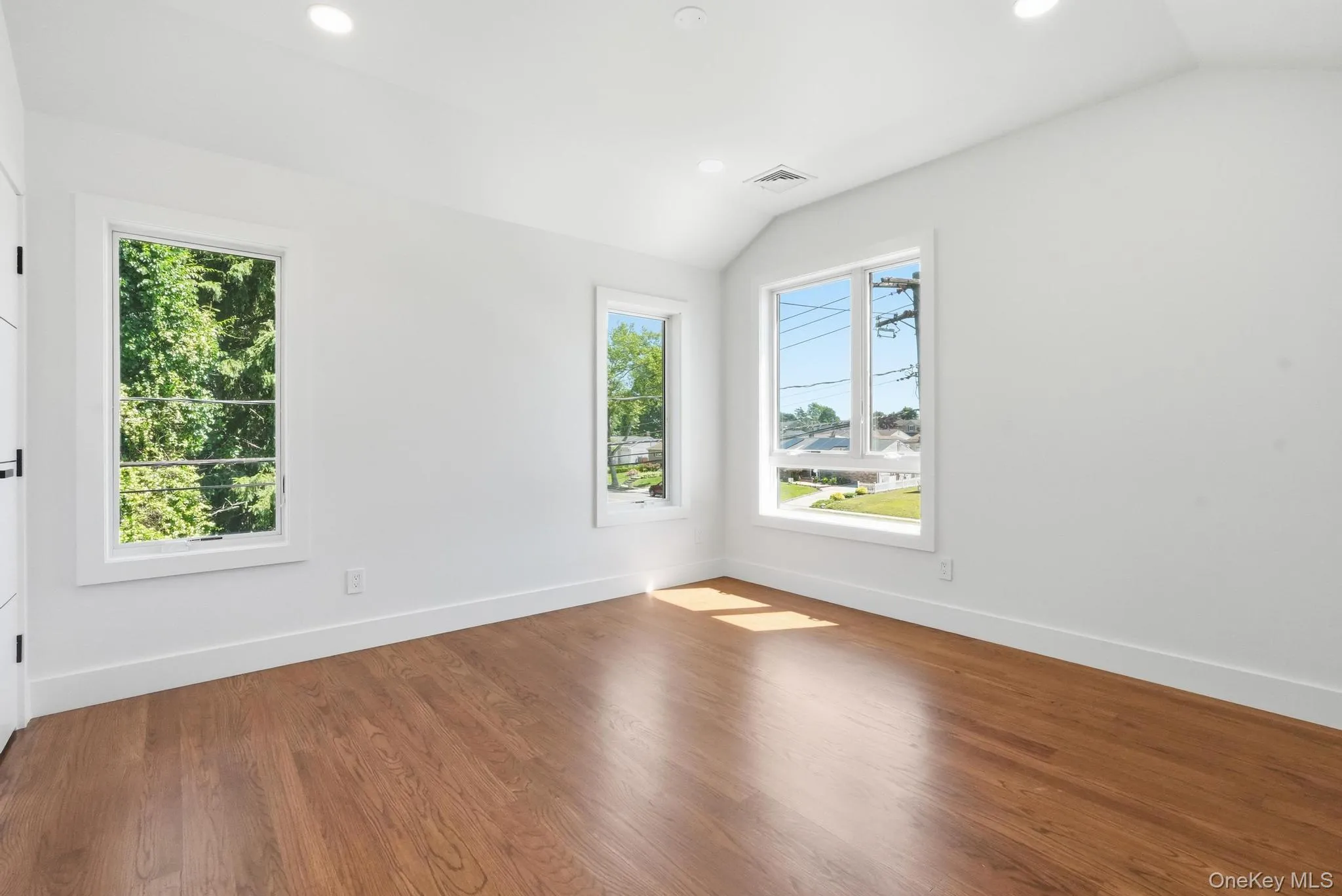 17 Gerhard Road, Oyster Bay, NY, 5 Bedrooms Bedrooms, 8 Rooms Rooms,4 BathroomsBathrooms,Residential,For Rent,Gerhard,0,1032399 17 Gerhard Road, Oyster Bay, NY, 5 Bedrooms Bedrooms, 8 Rooms Rooms,4 BathroomsBathrooms,Residential,For Rent,Gerhard,0,1032399