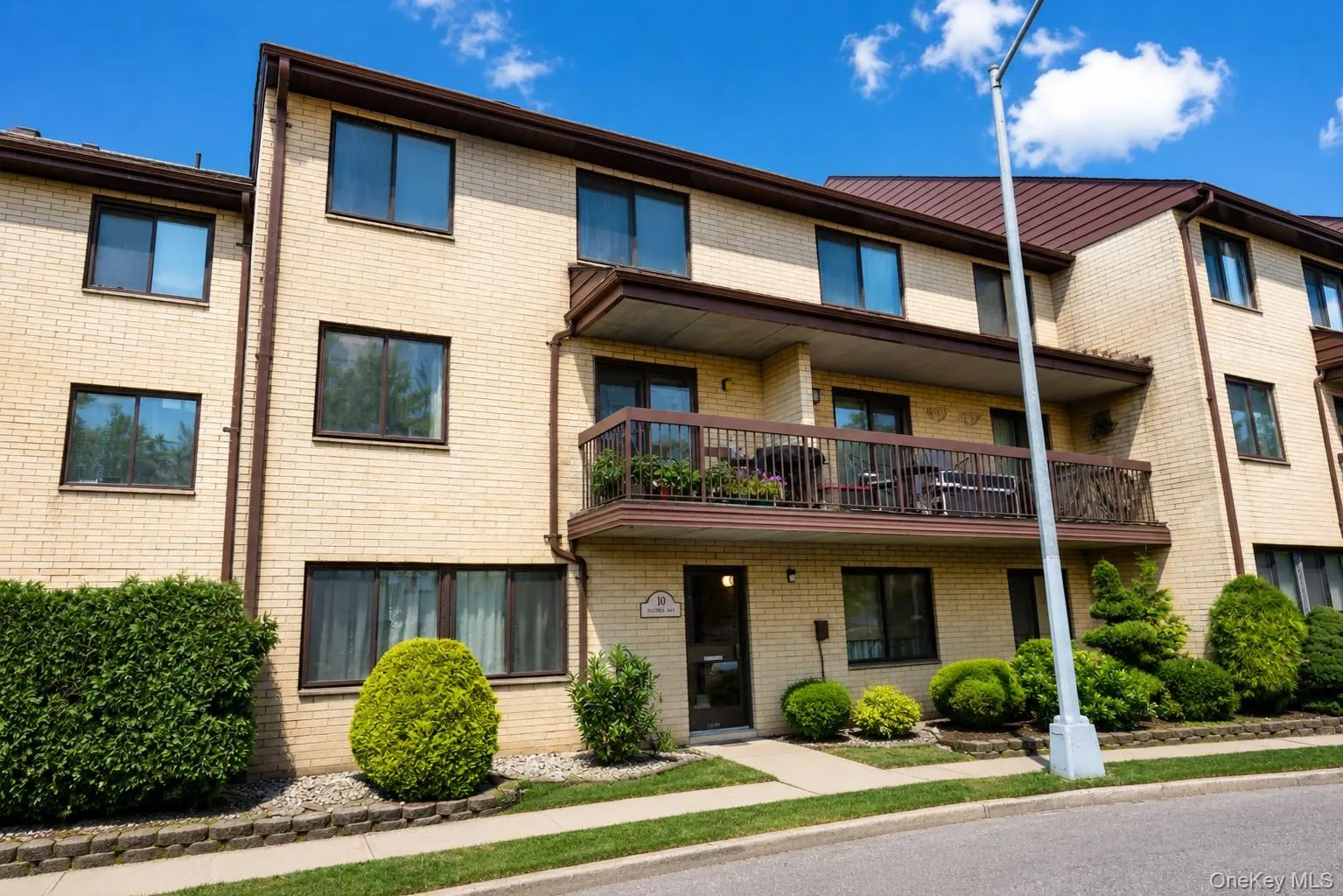 10 Windham Loop, New York, NY, 2 Bedrooms Bedrooms, 5 Rooms Rooms,1 BathroomBathrooms,Residential,For Rent,Windham,0,1032401 10 Windham Loop, New York, NY, 2 Bedrooms Bedrooms, 5 Rooms Rooms,1 BathroomBathrooms,Residential,For Rent,Windham,0,1032401