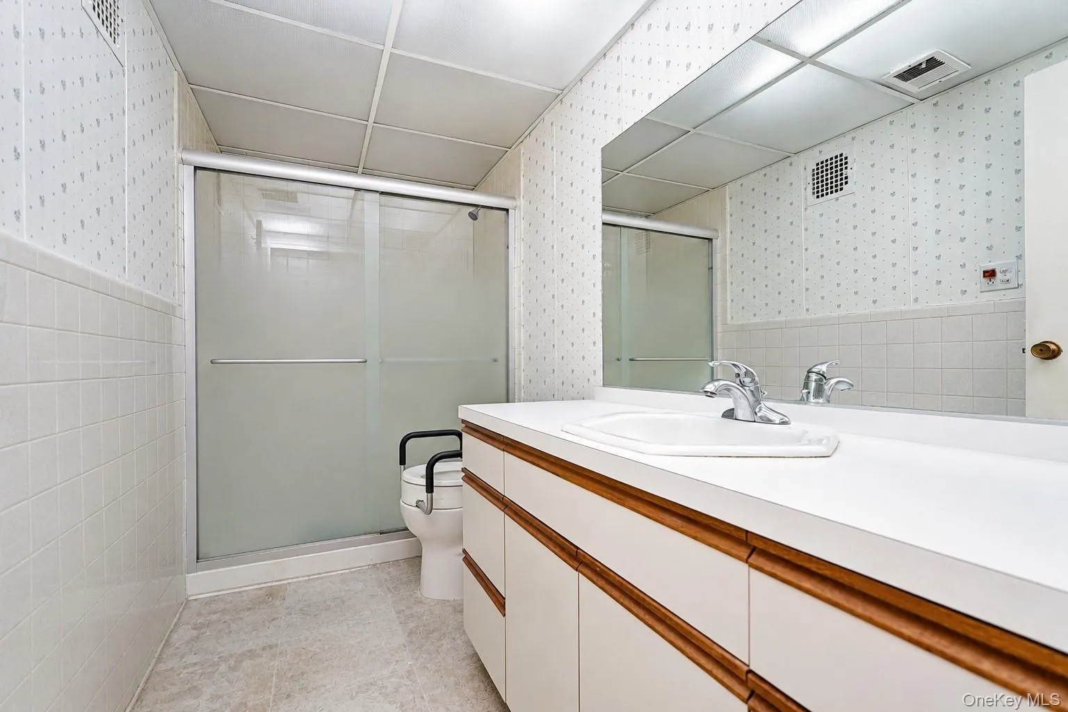 10 Windham Loop, New York, NY, 2 Bedrooms Bedrooms, 5 Rooms Rooms,1 BathroomBathrooms,Residential,For Rent,Windham,0,1032401 10 Windham Loop, New York, NY, 2 Bedrooms Bedrooms, 5 Rooms Rooms,1 BathroomBathrooms,Residential,For Rent,Windham,0,1032401