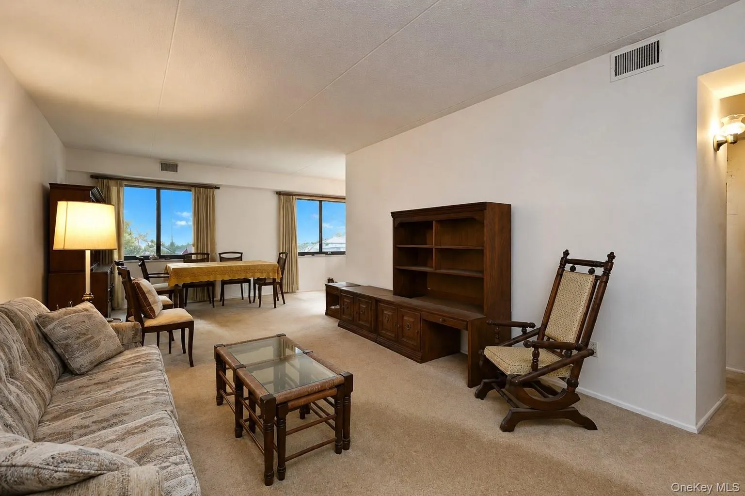 10 Windham Loop, New York, NY, 2 Bedrooms Bedrooms, 5 Rooms Rooms,1 BathroomBathrooms,Residential,For Rent,Windham,0,1032401 10 Windham Loop, New York, NY, 2 Bedrooms Bedrooms, 5 Rooms Rooms,1 BathroomBathrooms,Residential,For Rent,Windham,0,1032401