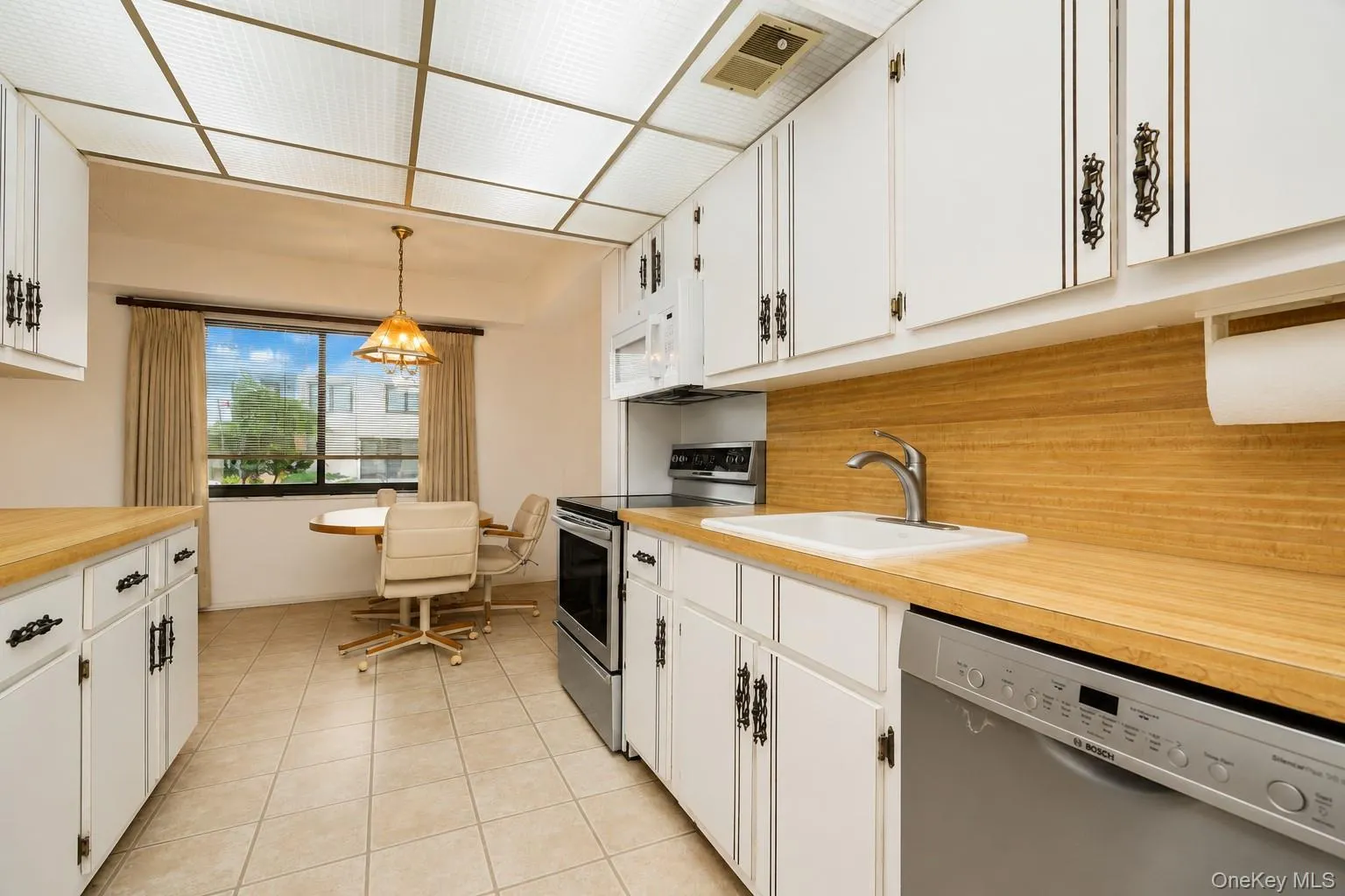 10 Windham Loop, New York, NY, 2 Bedrooms Bedrooms, 5 Rooms Rooms,1 BathroomBathrooms,Residential,For Rent,Windham,0,1032401 10 Windham Loop, New York, NY, 2 Bedrooms Bedrooms, 5 Rooms Rooms,1 BathroomBathrooms,Residential,For Rent,Windham,0,1032401