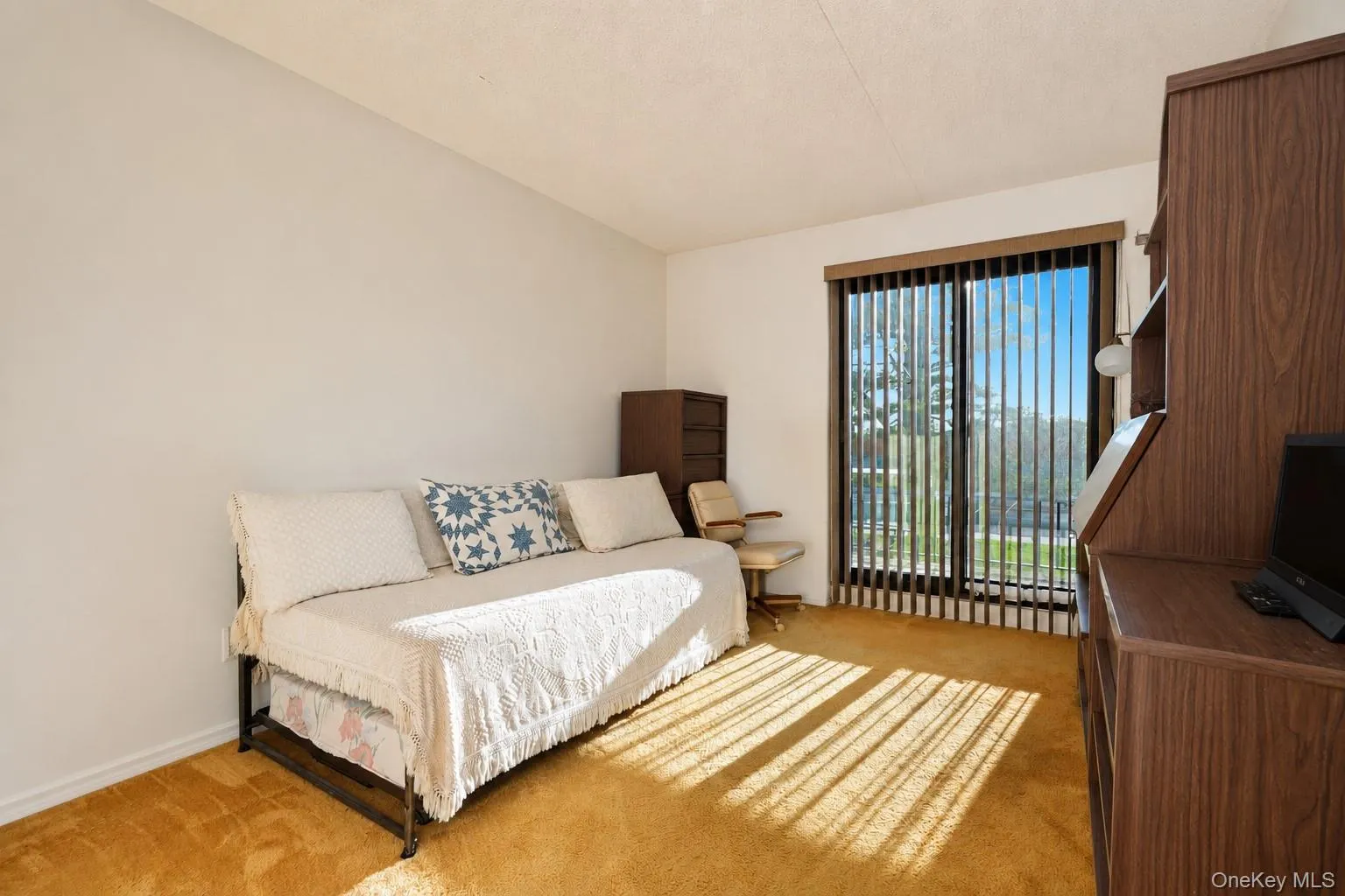10 Windham Loop, New York, NY, 2 Bedrooms Bedrooms, 5 Rooms Rooms,1 BathroomBathrooms,Residential,For Rent,Windham,0,1032401 10 Windham Loop, New York, NY, 2 Bedrooms Bedrooms, 5 Rooms Rooms,1 BathroomBathrooms,Residential,For Rent,Windham,0,1032401