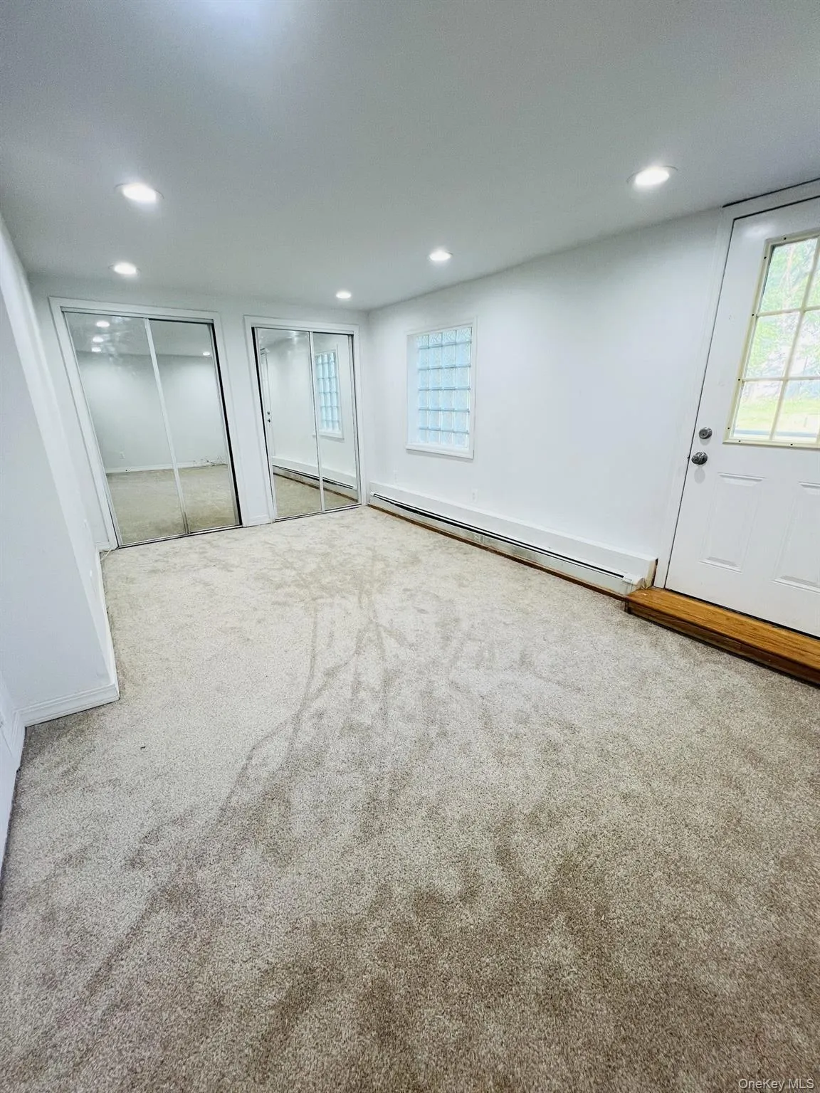 Ground Floor - Freshly painted Bedroom/Office with New Carpet, access to full bathroom (Jack and Jill) Ground Floor - Freshly painted Bedroom/Office with New Carpet, access to full bathroom (Jack and Jill)