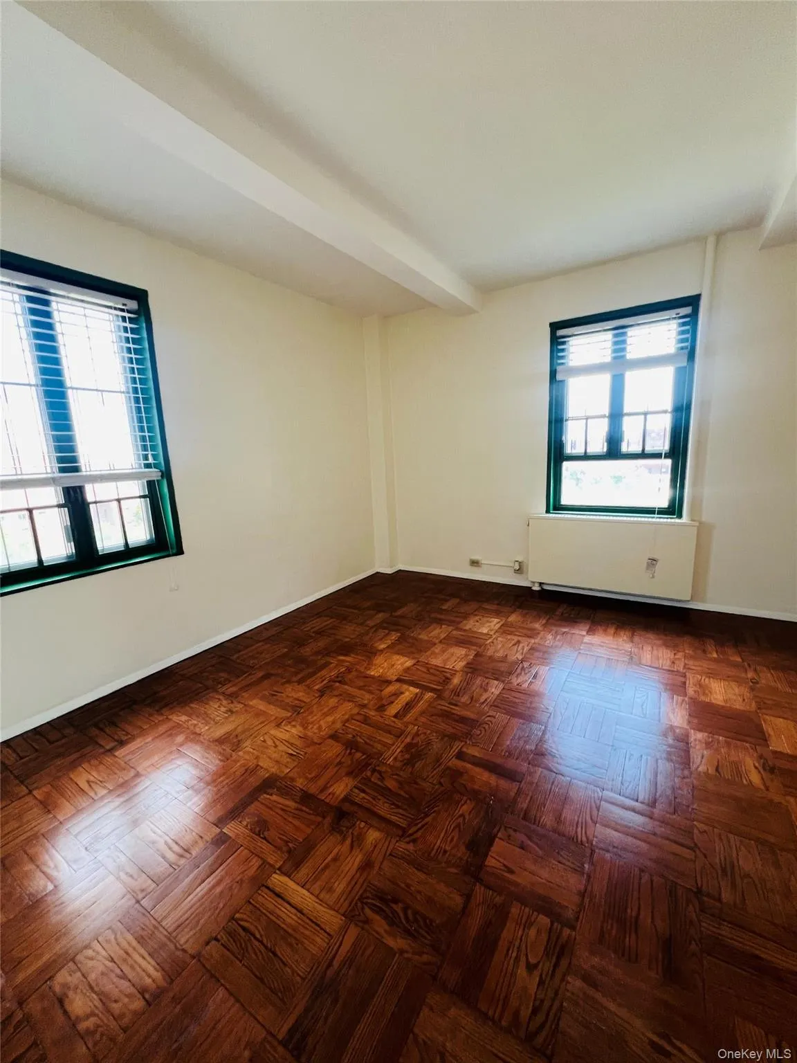 1595 Unionport Road, New York, NY, 2 Bedrooms Bedrooms, 4 Rooms Rooms,1 BathroomBathrooms,Residential,For Rent,Unionport,0,1032422 1595 Unionport Road, New York, NY, 2 Bedrooms Bedrooms, 4 Rooms Rooms,1 BathroomBathrooms,Residential,For Rent,Unionport,0,1032422