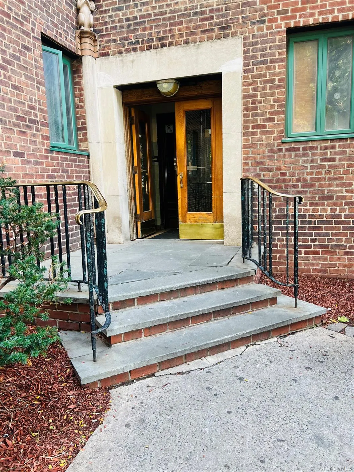 1595 Unionport Road, New York, NY, 2 Bedrooms Bedrooms, 4 Rooms Rooms,1 BathroomBathrooms,Residential,For Rent,Unionport,0,1032422 1595 Unionport Road, New York, NY, 2 Bedrooms Bedrooms, 4 Rooms Rooms,1 BathroomBathrooms,Residential,For Rent,Unionport,0,1032422