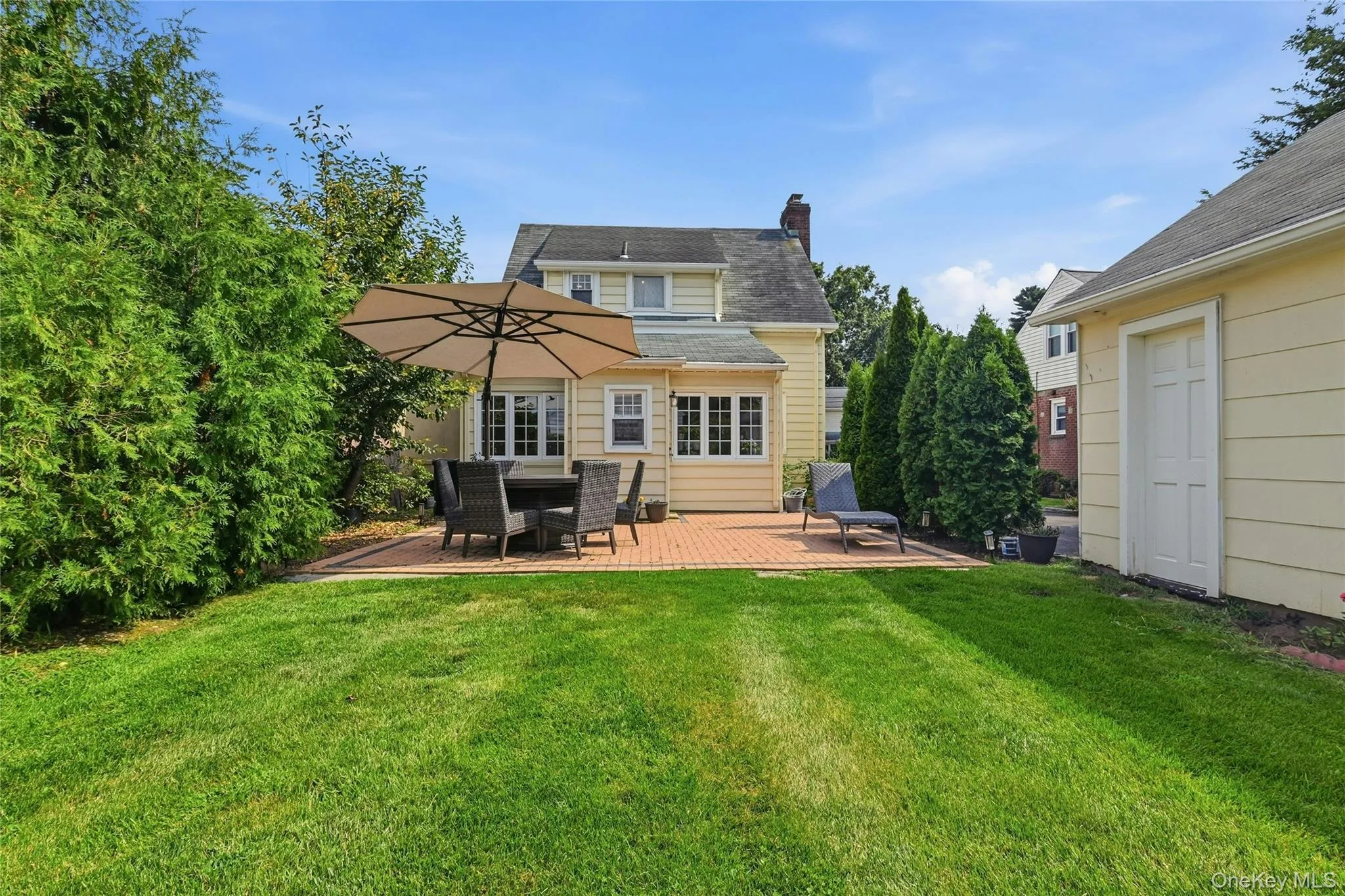 148 Canterbury Road, North Hempstead, NY, 2 Bedrooms Bedrooms, 5 Rooms Rooms,1 BathroomBathrooms,Residential,For Rent,Canterbury,0,1032426 148 Canterbury Road, North Hempstead, NY, 2 Bedrooms Bedrooms, 5 Rooms Rooms,1 BathroomBathrooms,Residential,For Rent,Canterbury,0,1032426