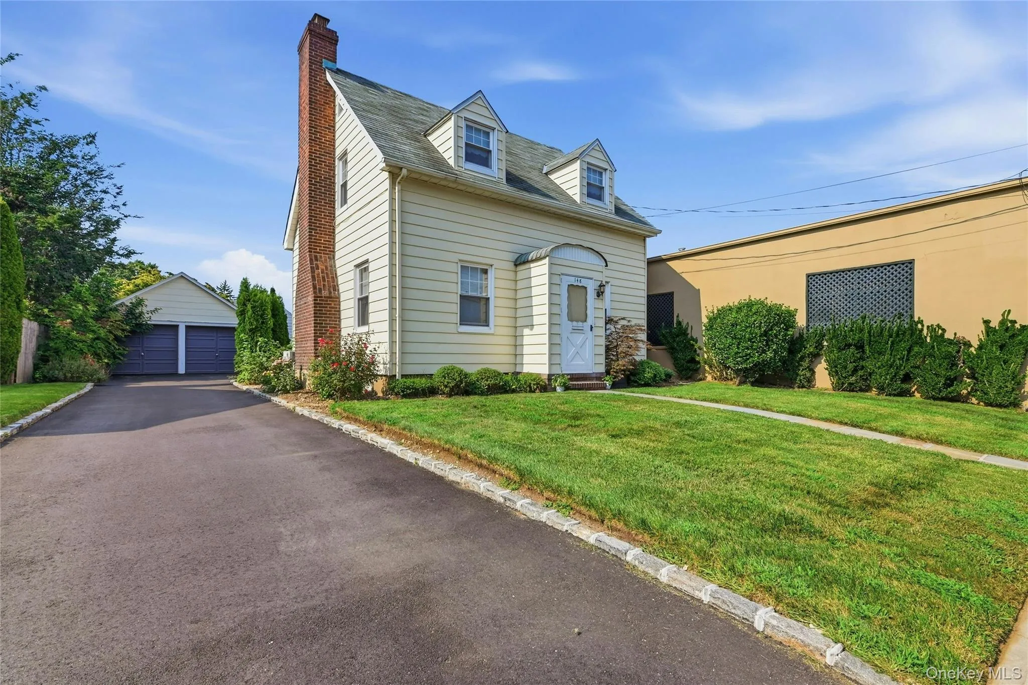 148 Canterbury Road, North Hempstead, NY, 2 Bedrooms Bedrooms, 5 Rooms Rooms,1 BathroomBathrooms,Residential,For Rent,Canterbury,0,1032426 148 Canterbury Road, North Hempstead, NY, 2 Bedrooms Bedrooms, 5 Rooms Rooms,1 BathroomBathrooms,Residential,For Rent,Canterbury,0,1032426