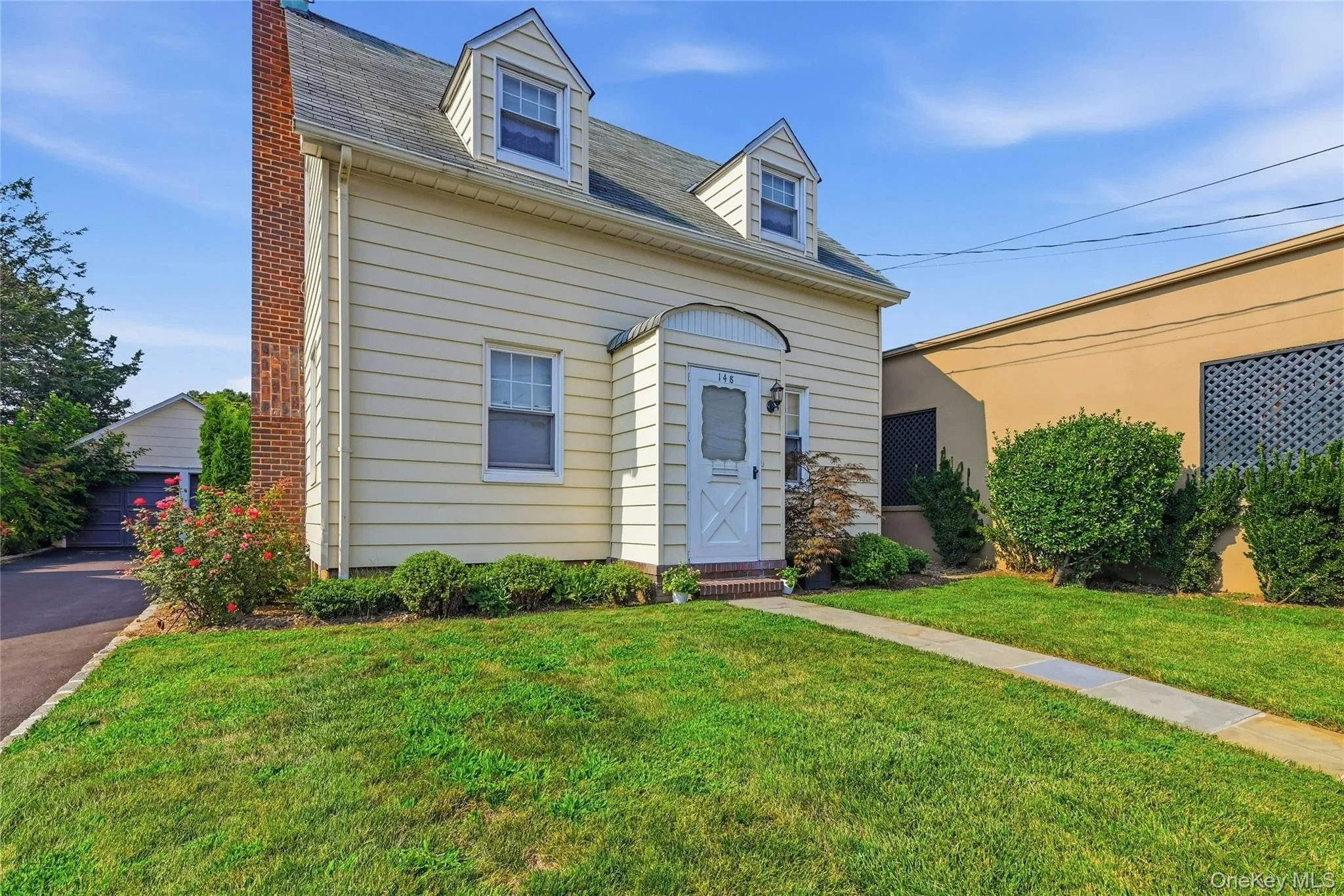 148 Canterbury Road, North Hempstead, NY, 2 Bedrooms Bedrooms, 5 Rooms Rooms,1 BathroomBathrooms,Residential,For Rent,Canterbury,0,1032426 148 Canterbury Road, North Hempstead, NY, 2 Bedrooms Bedrooms, 5 Rooms Rooms,1 BathroomBathrooms,Residential,For Rent,Canterbury,0,1032426