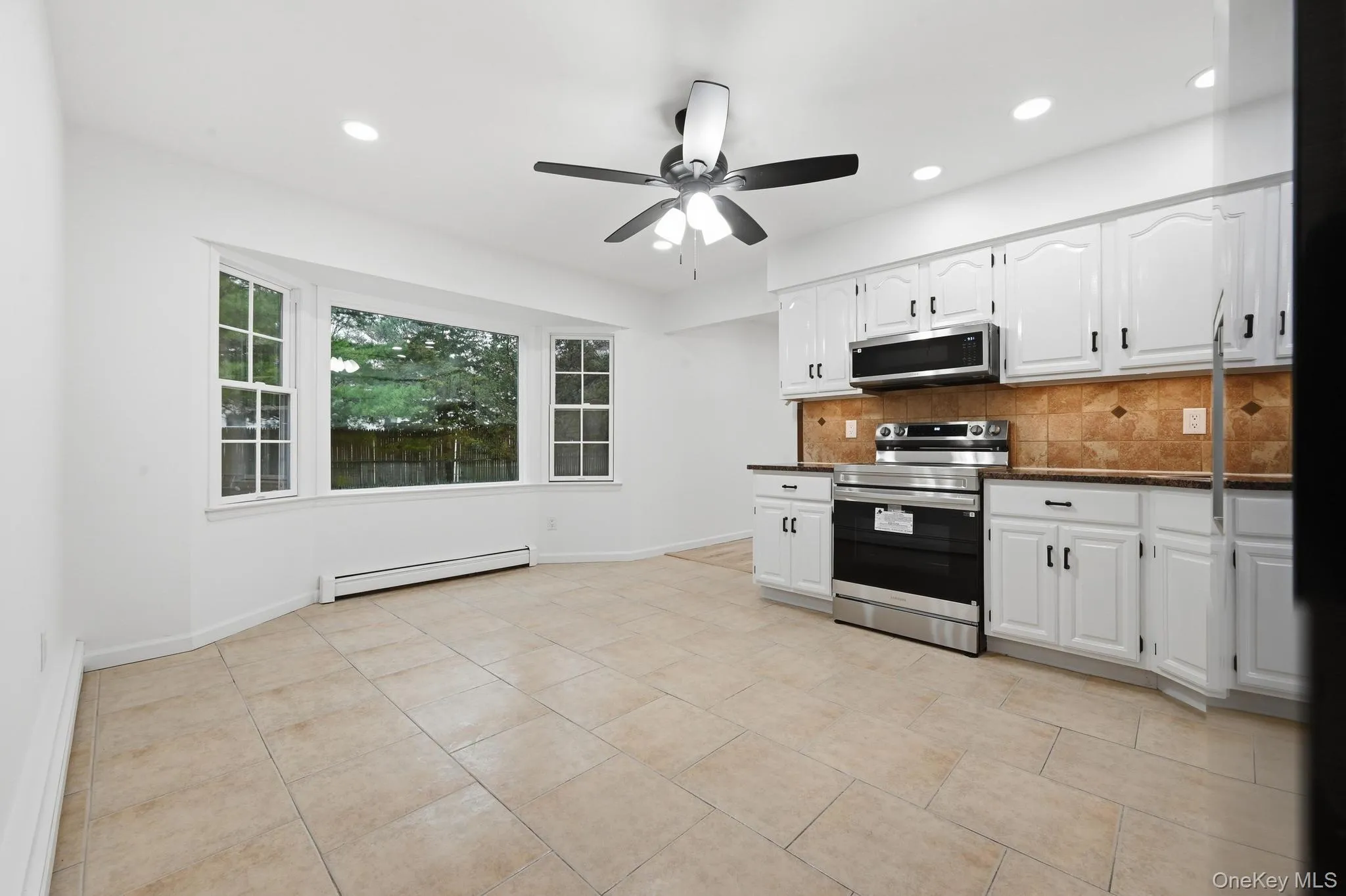 19 Sherwood Court, Brookhaven, NY, 4 Bedrooms Bedrooms, 12 Rooms Rooms,3 BathroomsBathrooms,Residential,For Rent,Sherwood,0,1032429 19 Sherwood Court, Brookhaven, NY, 4 Bedrooms Bedrooms, 12 Rooms Rooms,3 BathroomsBathrooms,Residential,For Rent,Sherwood,0,1032429