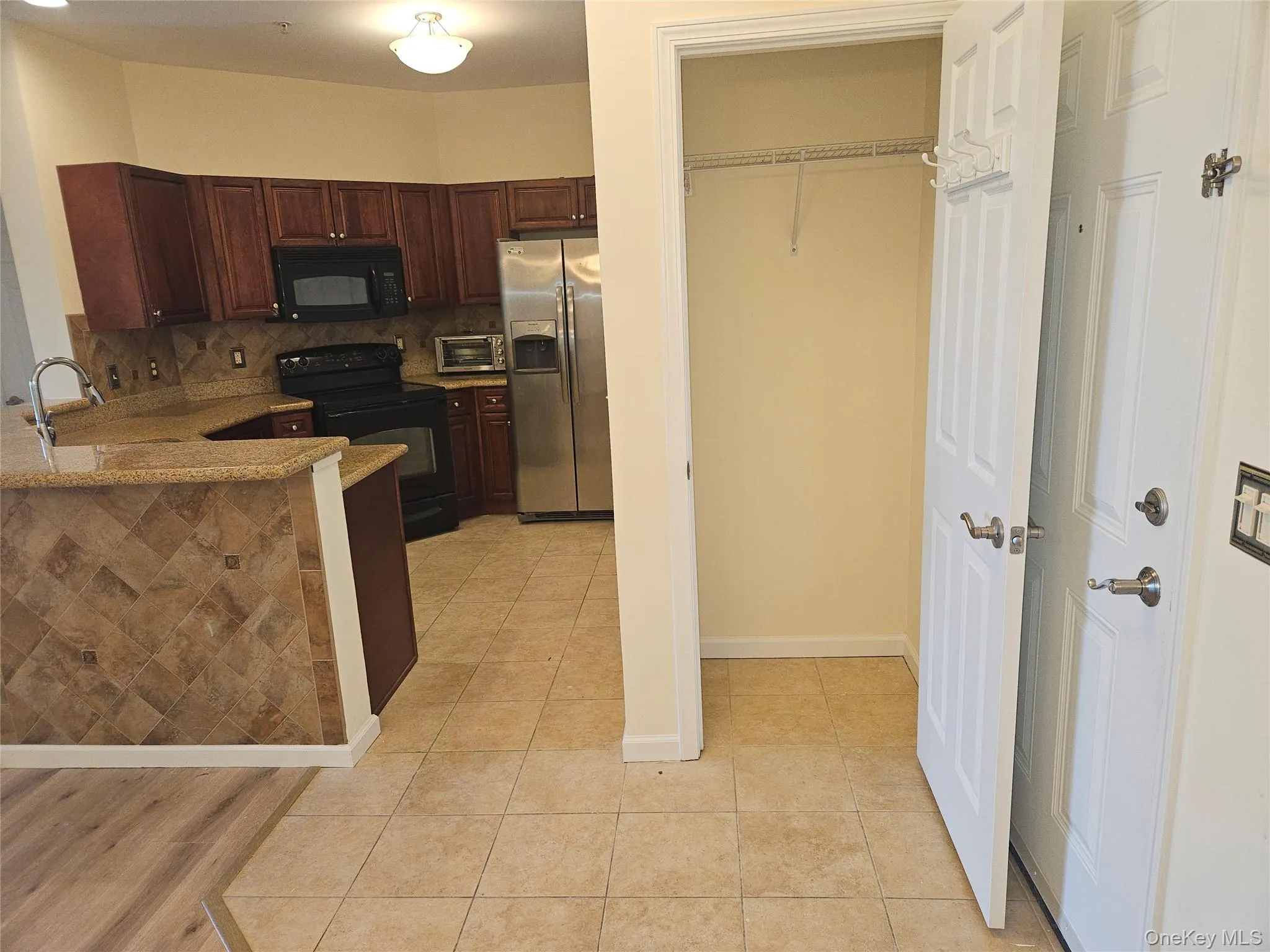 934 Tower Ridge Circle, Wallkill, NY, 2 Bedrooms Bedrooms, 5 Rooms Rooms,2 BathroomsBathrooms,Residential Lease,For Rent,Tower Ridge,0,1032438 934 Tower Ridge Circle, Wallkill, NY, 2 Bedrooms Bedrooms, 5 Rooms Rooms,2 BathroomsBathrooms,Residential Lease,For Rent,Tower Ridge,0,1032438
