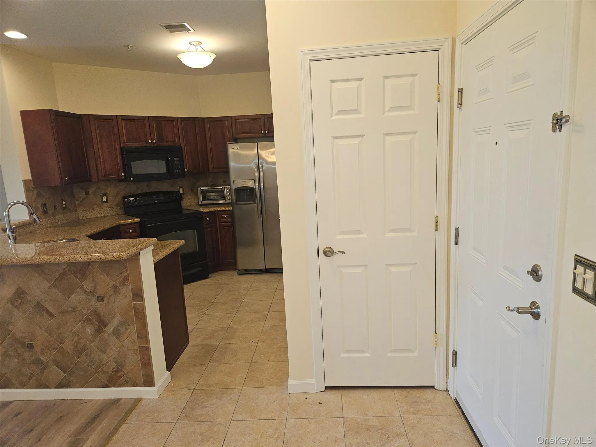 934 Tower Ridge Circle, Wallkill, NY, 2 Bedrooms Bedrooms, 5 Rooms Rooms,2 BathroomsBathrooms,Residential Lease,For Rent,Tower Ridge,0,1032438 934 Tower Ridge Circle, Wallkill, NY, 2 Bedrooms Bedrooms, 5 Rooms Rooms,2 BathroomsBathrooms,Residential Lease,For Rent,Tower Ridge,0,1032438