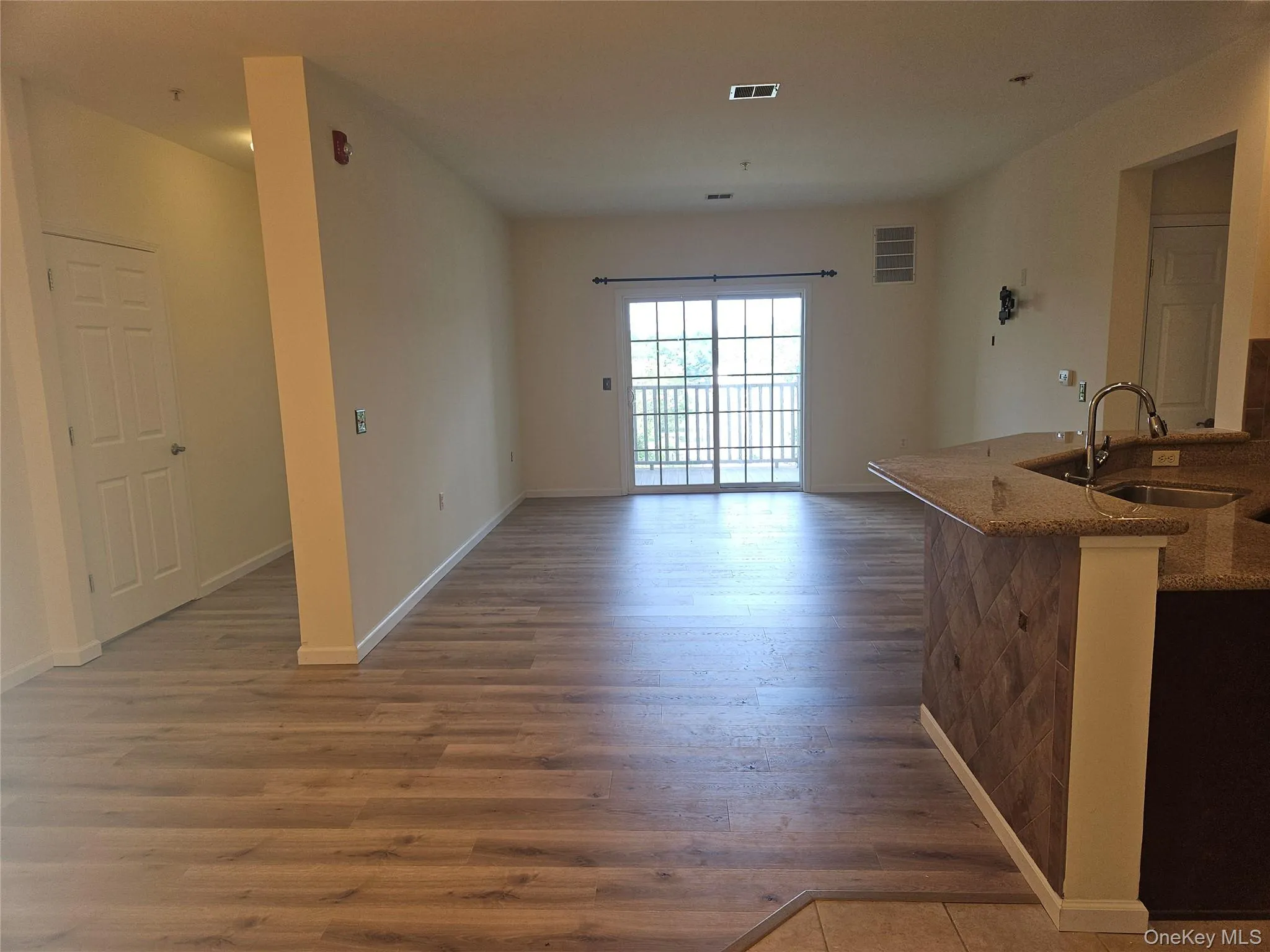 New flooring as seen and freshly painted! New flooring as seen and freshly painted!