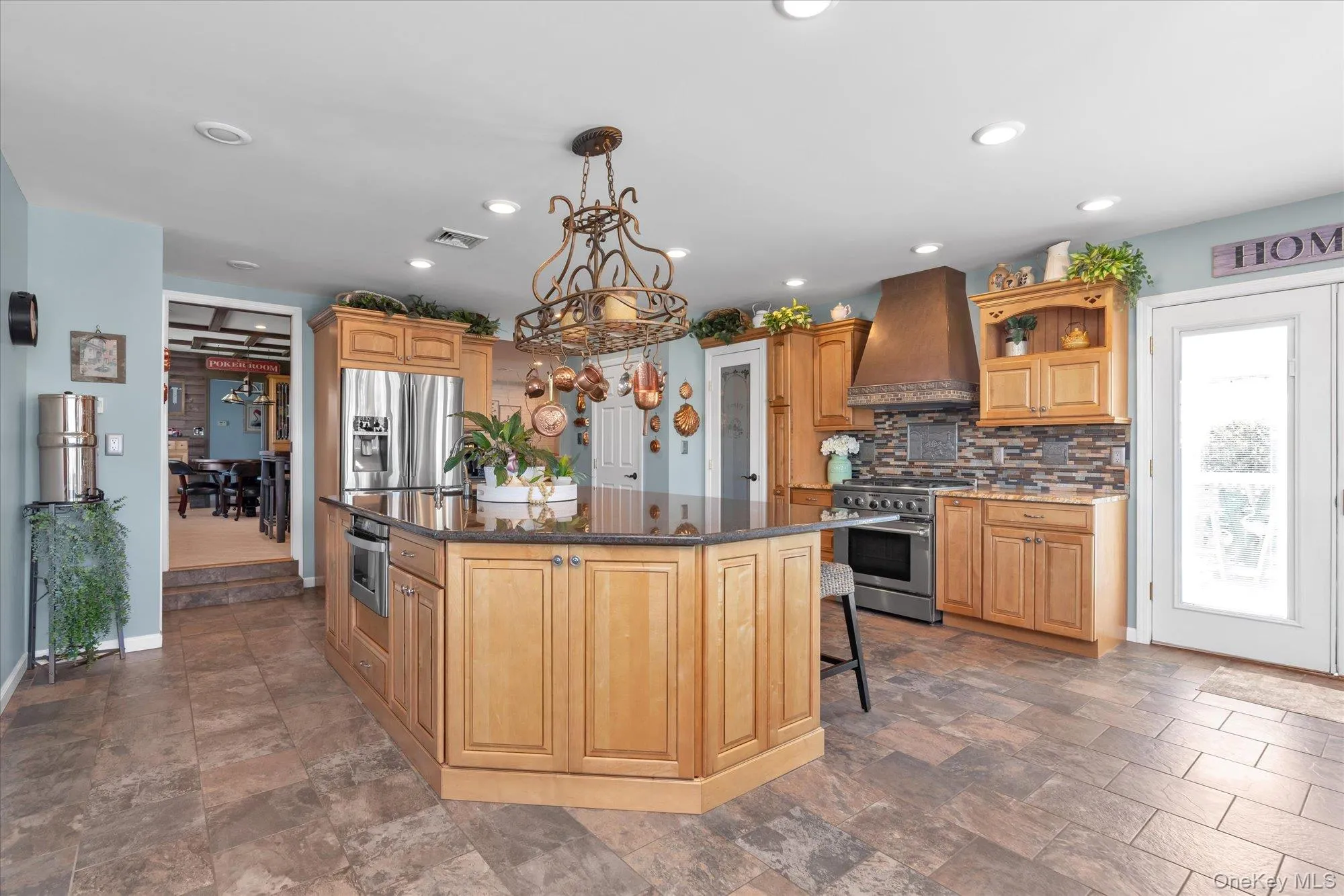6 Montgomery Lane, Islip, NY, 3 Bedrooms Bedrooms, 7 Rooms Rooms,3 BathroomsBathrooms,Residential,For Rent,Montgomery,0,1032442 6 Montgomery Lane, Islip, NY, 3 Bedrooms Bedrooms, 7 Rooms Rooms,3 BathroomsBathrooms,Residential,For Rent,Montgomery,0,1032442