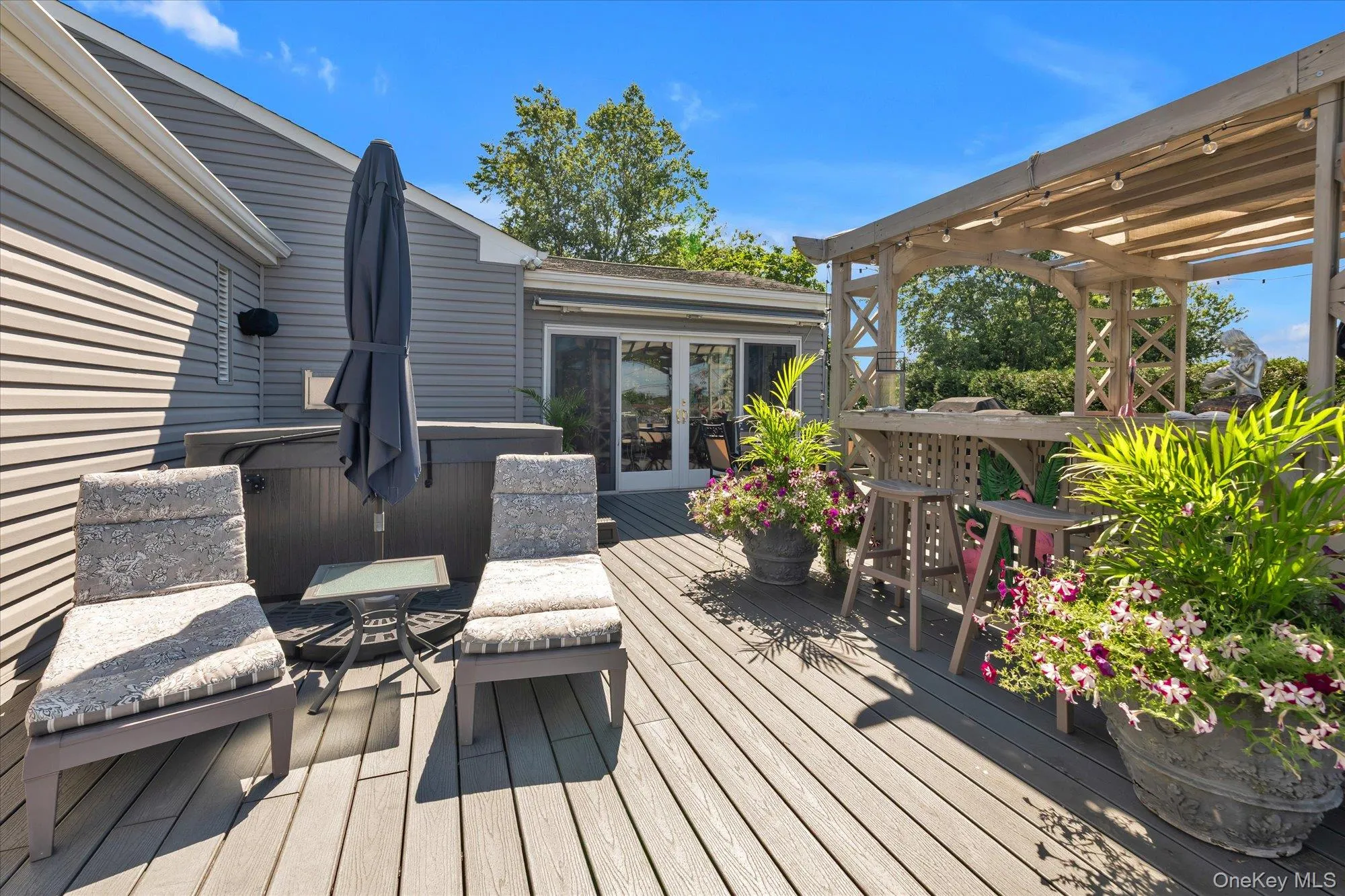 6 Montgomery Lane, Islip, NY, 3 Bedrooms Bedrooms, 7 Rooms Rooms,3 BathroomsBathrooms,Residential,For Rent,Montgomery,0,1032442 6 Montgomery Lane, Islip, NY, 3 Bedrooms Bedrooms, 7 Rooms Rooms,3 BathroomsBathrooms,Residential,For Rent,Montgomery,0,1032442