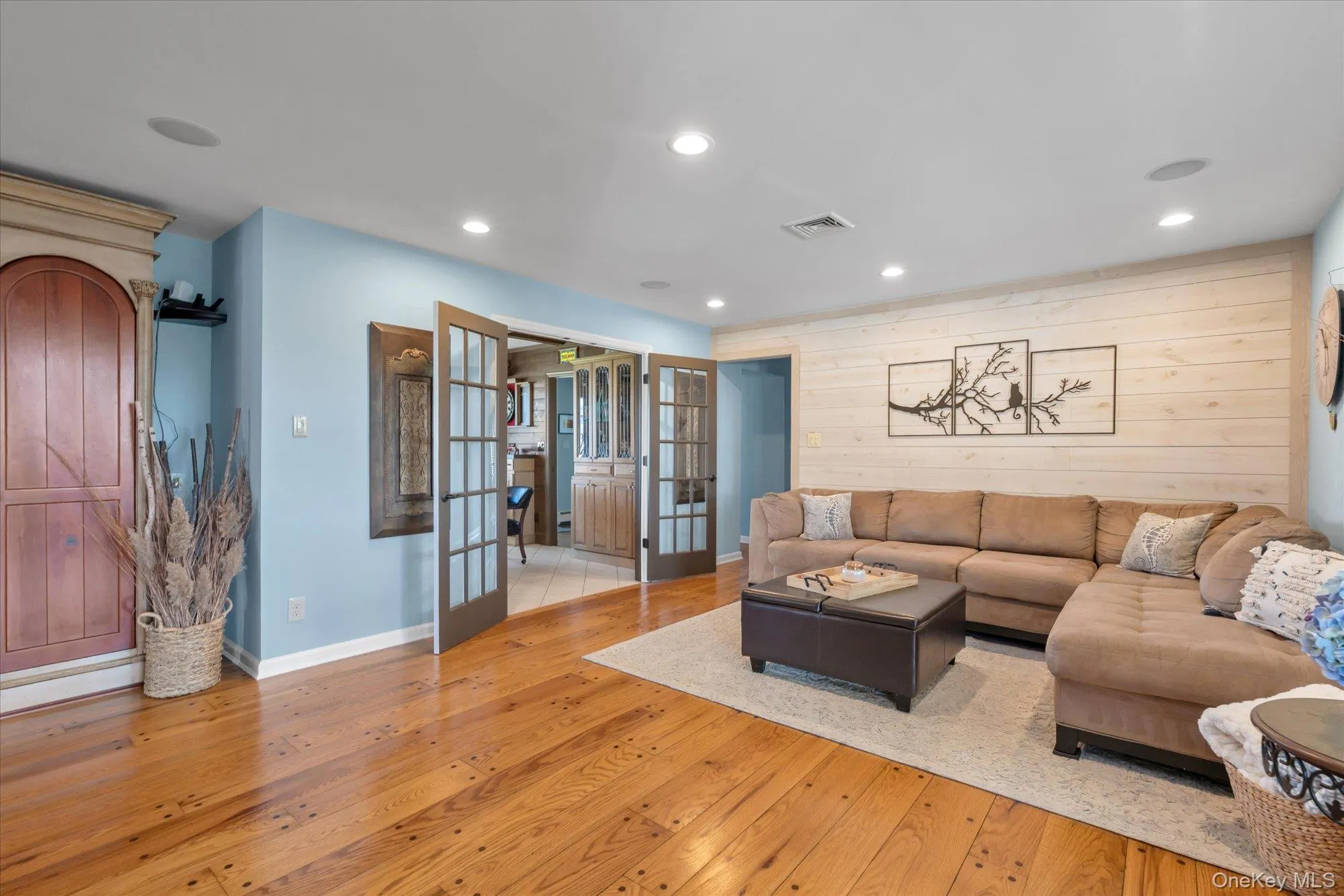 6 Montgomery Lane, Islip, NY, 3 Bedrooms Bedrooms, 7 Rooms Rooms,3 BathroomsBathrooms,Residential,For Rent,Montgomery,0,1032442 6 Montgomery Lane, Islip, NY, 3 Bedrooms Bedrooms, 7 Rooms Rooms,3 BathroomsBathrooms,Residential,For Rent,Montgomery,0,1032442