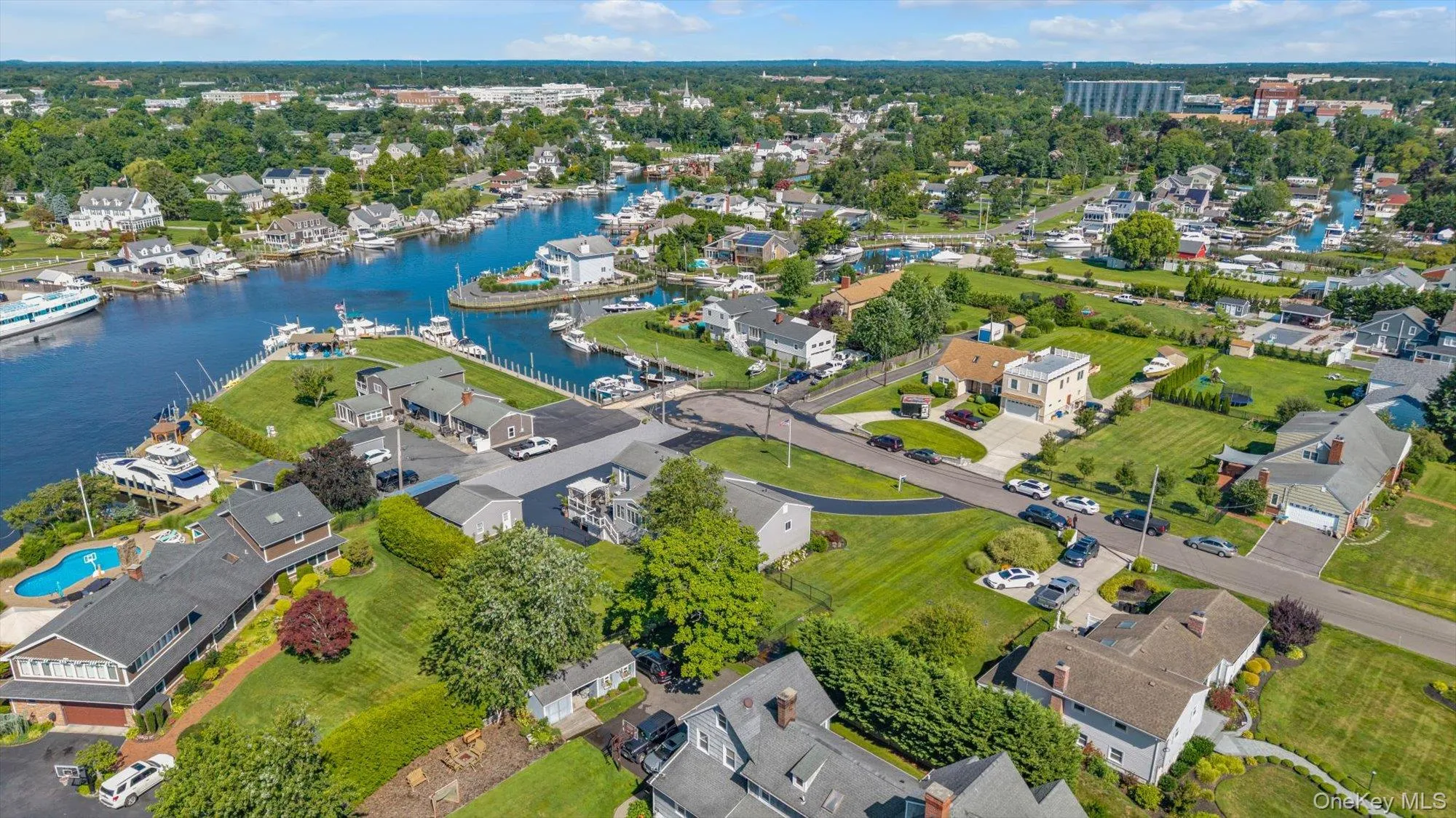 6 Montgomery Lane, Islip, NY, 3 Bedrooms Bedrooms, 7 Rooms Rooms,3 BathroomsBathrooms,Residential,For Rent,Montgomery,0,1032442 6 Montgomery Lane, Islip, NY, 3 Bedrooms Bedrooms, 7 Rooms Rooms,3 BathroomsBathrooms,Residential,For Rent,Montgomery,0,1032442