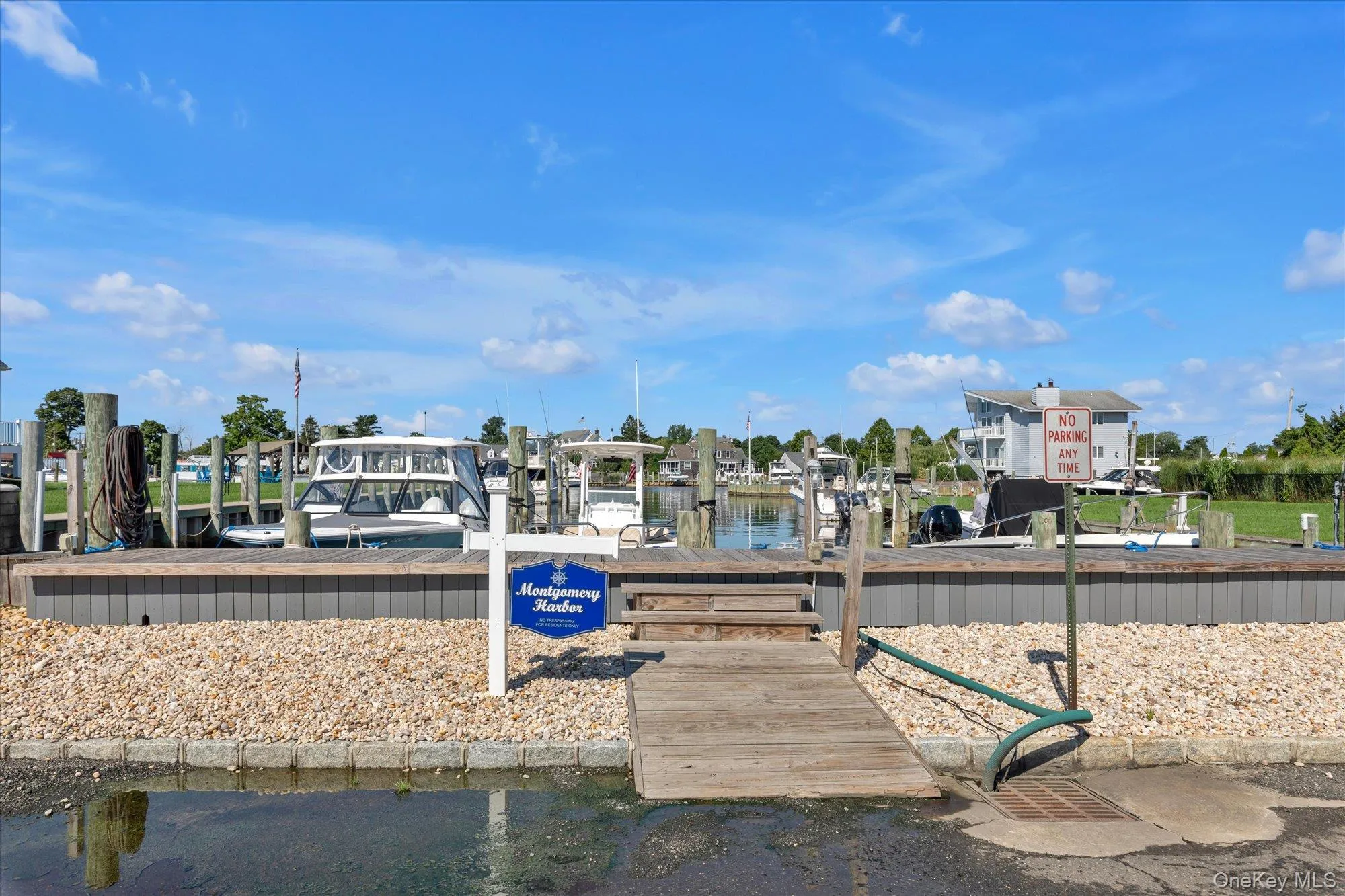 6 Montgomery Lane, Islip, NY, 3 Bedrooms Bedrooms, 7 Rooms Rooms,3 BathroomsBathrooms,Residential,For Rent,Montgomery,0,1032442 6 Montgomery Lane, Islip, NY, 3 Bedrooms Bedrooms, 7 Rooms Rooms,3 BathroomsBathrooms,Residential,For Rent,Montgomery,0,1032442