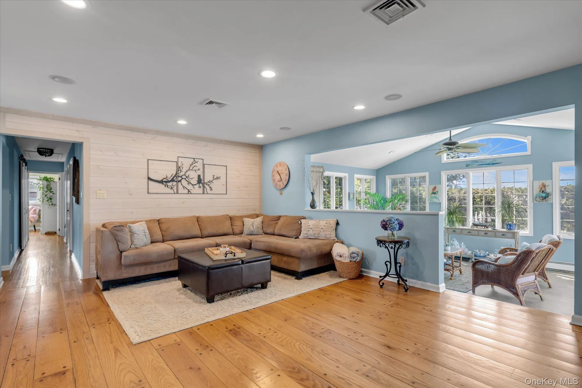 6 Montgomery Lane, Islip, NY, 3 Bedrooms Bedrooms, 7 Rooms Rooms,3 BathroomsBathrooms,Residential,For Rent,Montgomery,0,1032442 6 Montgomery Lane, Islip, NY, 3 Bedrooms Bedrooms, 7 Rooms Rooms,3 BathroomsBathrooms,Residential,For Rent,Montgomery,0,1032442