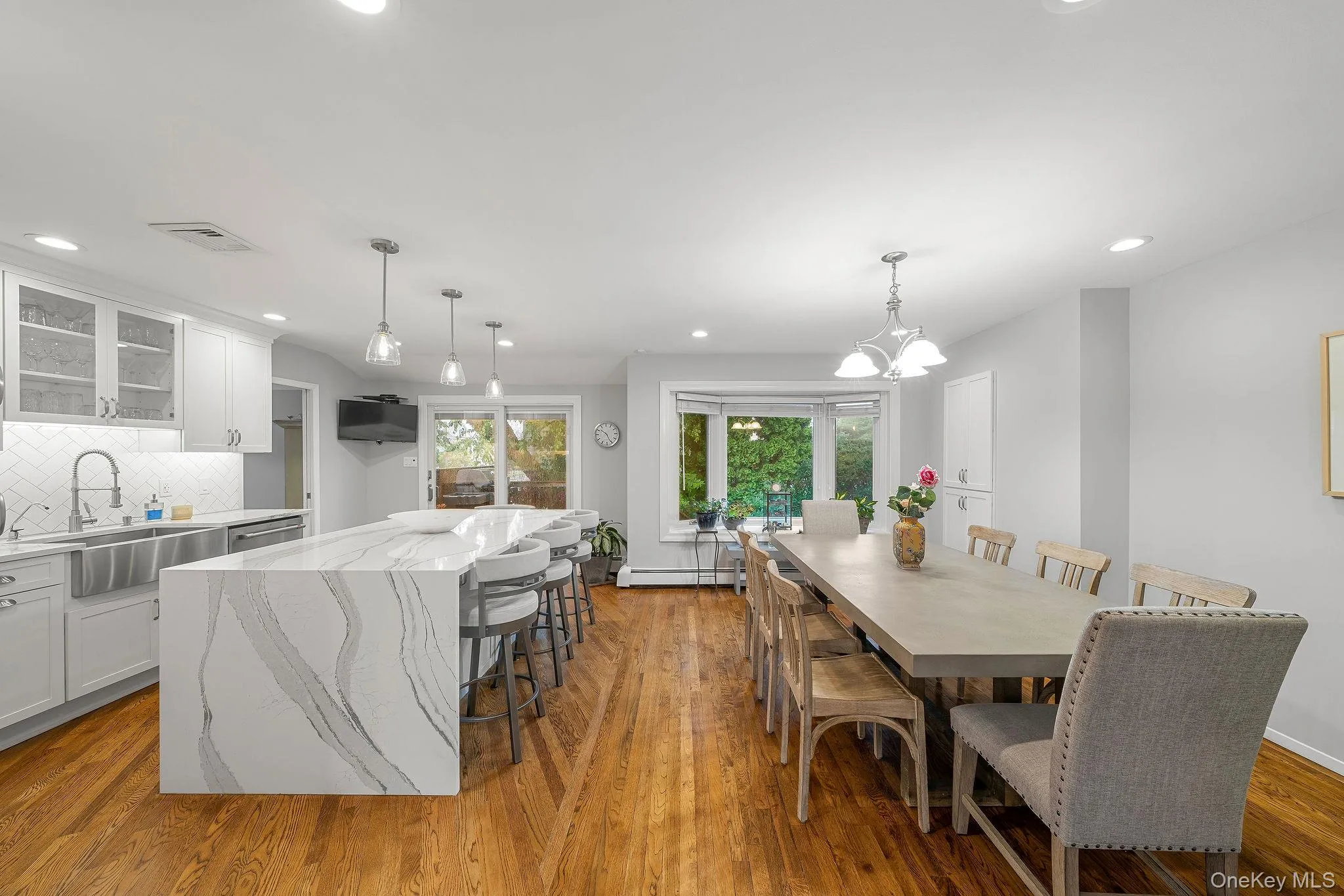 1 Cortland Avenue, Oyster Bay, NY, 4 Bedrooms Bedrooms, 8 Rooms Rooms,3 BathroomsBathrooms,Residential,For Rent,Cortland,0,1032453 1 Cortland Avenue, Oyster Bay, NY, 4 Bedrooms Bedrooms, 8 Rooms Rooms,3 BathroomsBathrooms,Residential,For Rent,Cortland,0,1032453