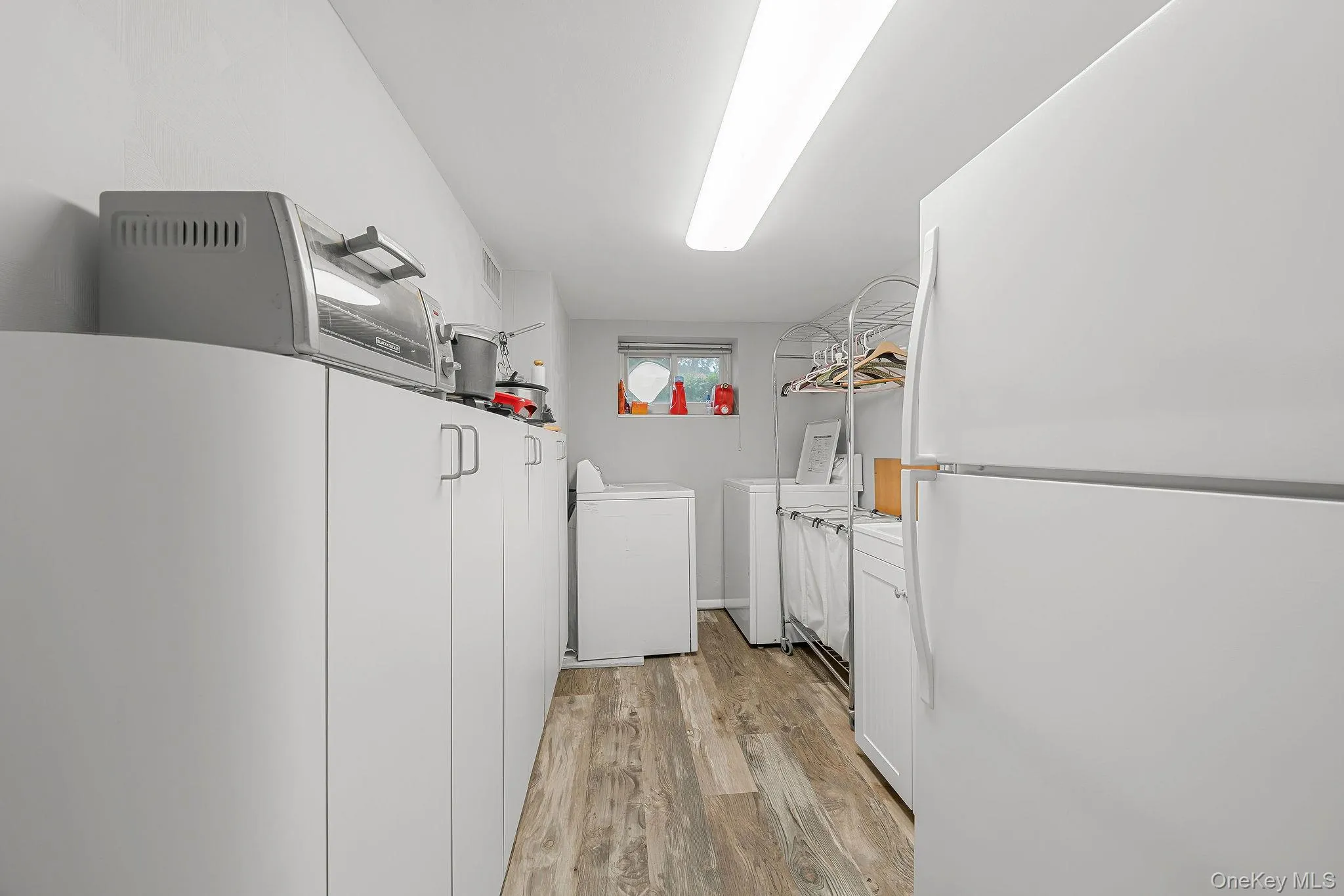 1 Cortland Avenue, Oyster Bay, NY, 4 Bedrooms Bedrooms, 8 Rooms Rooms,3 BathroomsBathrooms,Residential,For Rent,Cortland,0,1032453 1 Cortland Avenue, Oyster Bay, NY, 4 Bedrooms Bedrooms, 8 Rooms Rooms,3 BathroomsBathrooms,Residential,For Rent,Cortland,0,1032453
