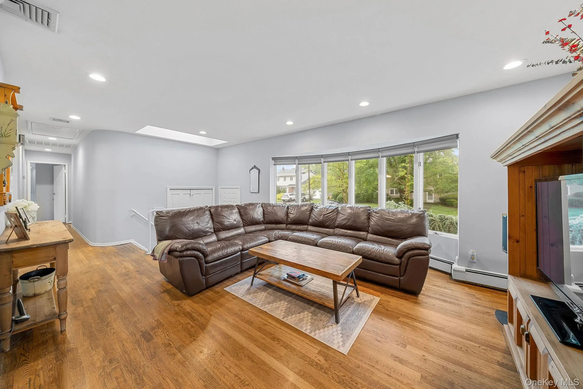 1 Cortland Avenue, Oyster Bay, NY, 4 Bedrooms Bedrooms, 8 Rooms Rooms,3 BathroomsBathrooms,Residential,For Rent,Cortland,0,1032453 1 Cortland Avenue, Oyster Bay, NY, 4 Bedrooms Bedrooms, 8 Rooms Rooms,3 BathroomsBathrooms,Residential,For Rent,Cortland,0,1032453