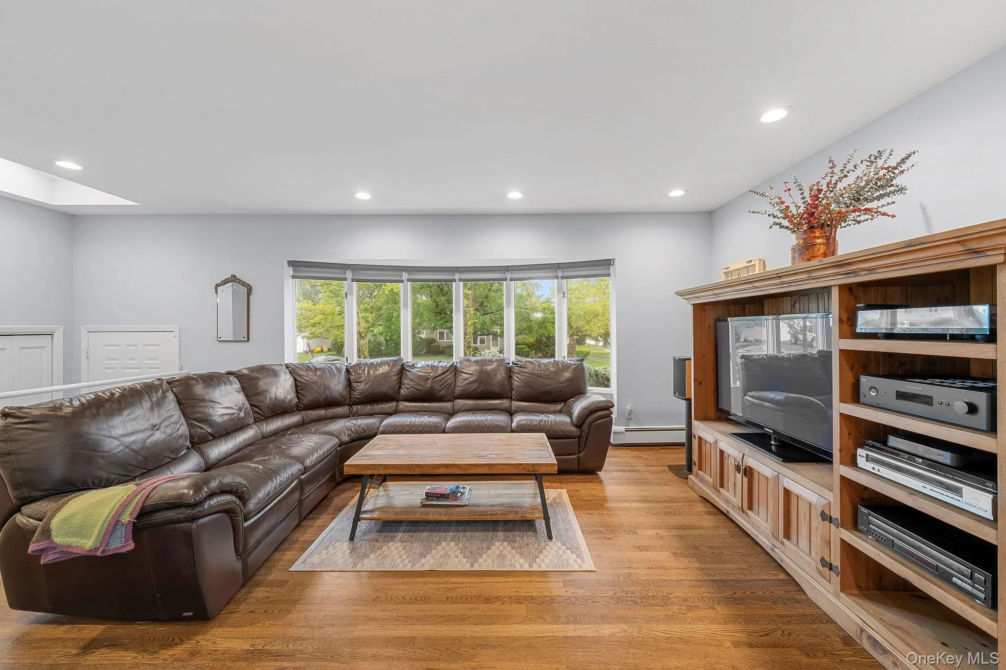 1 Cortland Avenue, Oyster Bay, NY, 4 Bedrooms Bedrooms, 8 Rooms Rooms,3 BathroomsBathrooms,Residential,For Rent,Cortland,0,1032453 1 Cortland Avenue, Oyster Bay, NY, 4 Bedrooms Bedrooms, 8 Rooms Rooms,3 BathroomsBathrooms,Residential,For Rent,Cortland,0,1032453