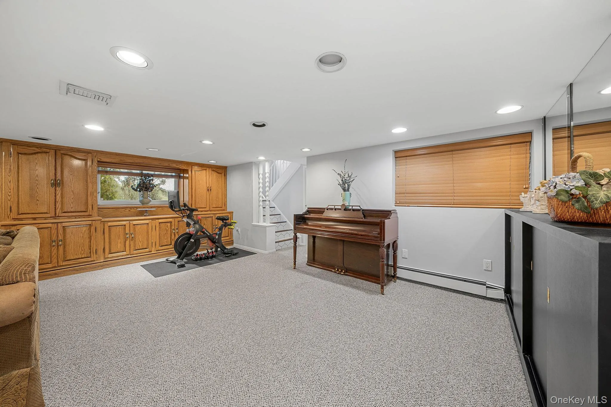 1 Cortland Avenue, Oyster Bay, NY, 4 Bedrooms Bedrooms, 8 Rooms Rooms,3 BathroomsBathrooms,Residential,For Rent,Cortland,0,1032453 1 Cortland Avenue, Oyster Bay, NY, 4 Bedrooms Bedrooms, 8 Rooms Rooms,3 BathroomsBathrooms,Residential,For Rent,Cortland,0,1032453