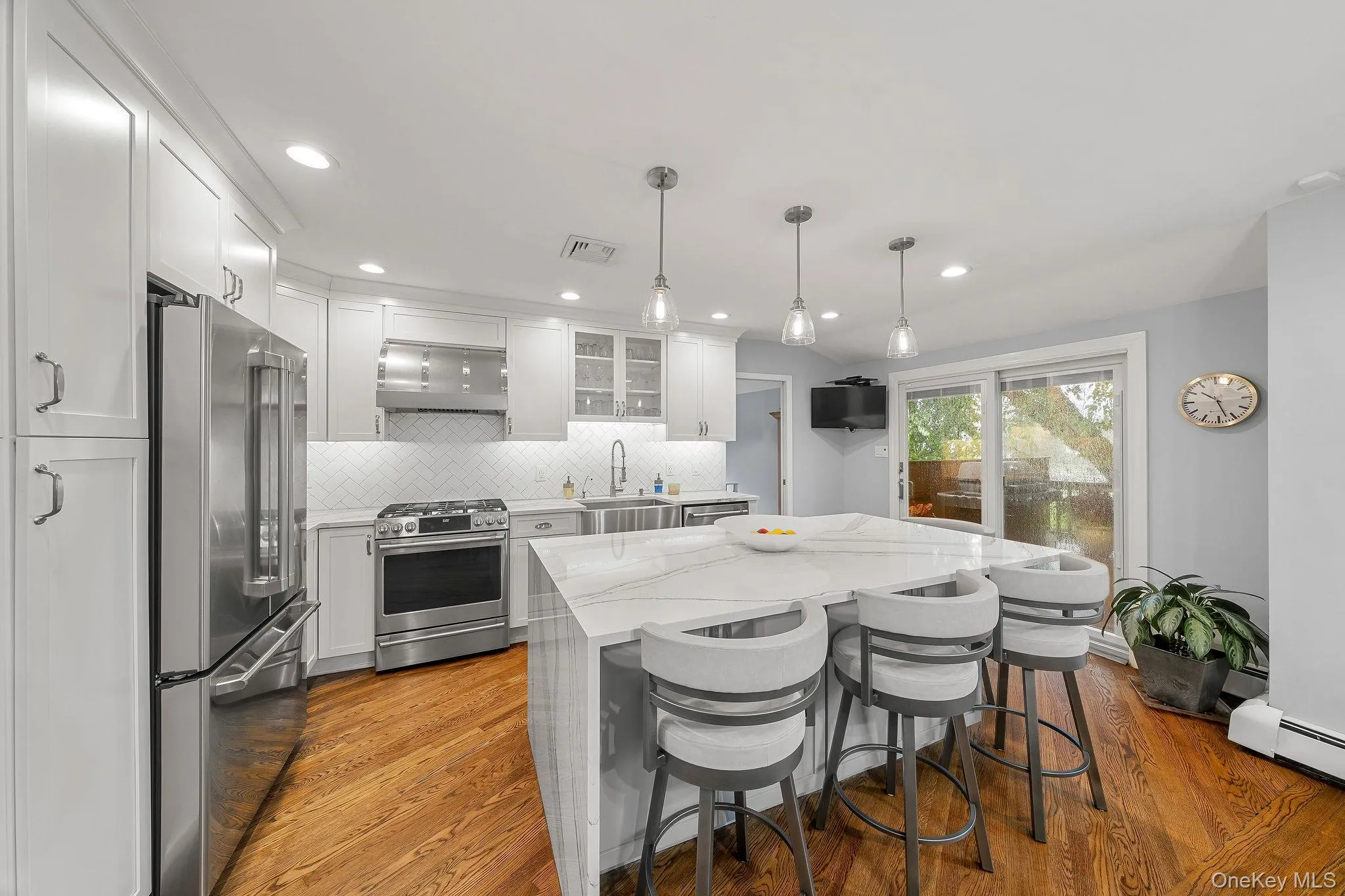 1 Cortland Avenue, Oyster Bay, NY, 4 Bedrooms Bedrooms, 8 Rooms Rooms,3 BathroomsBathrooms,Residential,For Rent,Cortland,0,1032453 1 Cortland Avenue, Oyster Bay, NY, 4 Bedrooms Bedrooms, 8 Rooms Rooms,3 BathroomsBathrooms,Residential,For Rent,Cortland,0,1032453