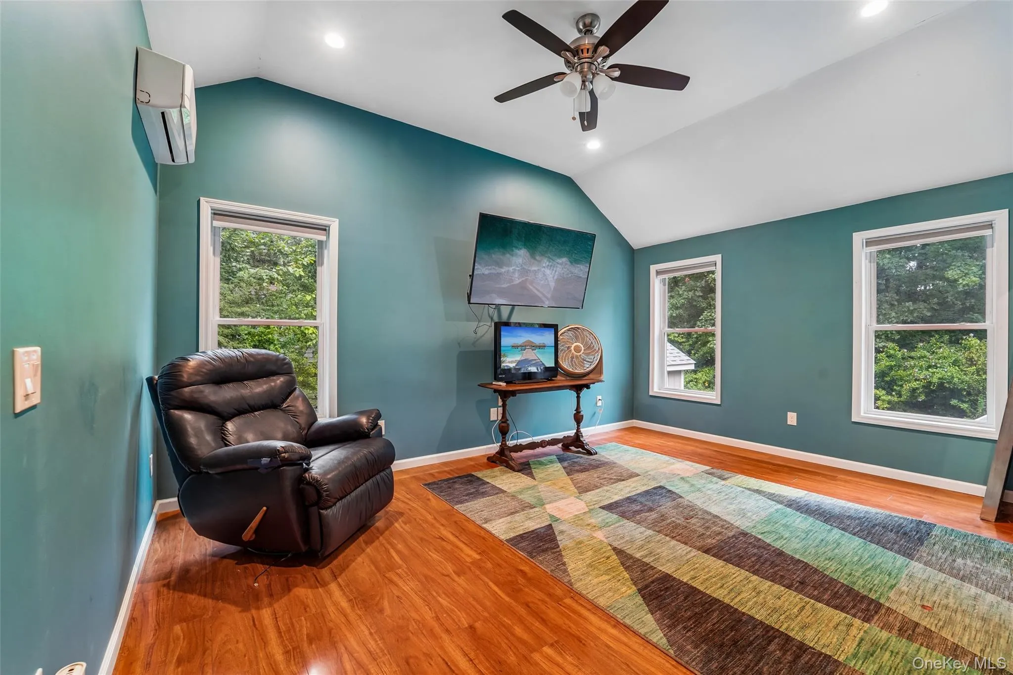 Primary bedroom with high ceilings. Primary bedroom with high ceilings.