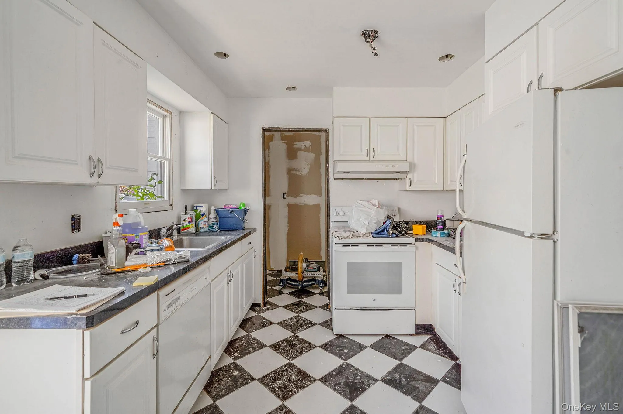 5 Hampton Court, Brookhaven, NY, 2 Bedrooms Bedrooms, 6 Rooms Rooms,1 BathroomBathrooms,Residential,For Rent,Hampton,0,1032461 5 Hampton Court, Brookhaven, NY, 2 Bedrooms Bedrooms, 6 Rooms Rooms,1 BathroomBathrooms,Residential,For Rent,Hampton,0,1032461