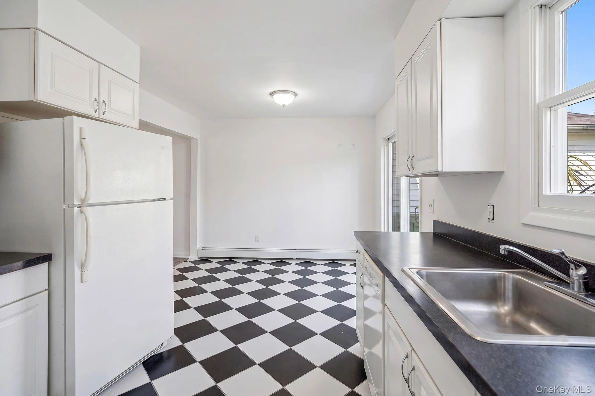 5 Hampton Court, Brookhaven, NY, 2 Bedrooms Bedrooms, 6 Rooms Rooms,1 BathroomBathrooms,Residential,For Rent,Hampton,0,1032461 5 Hampton Court, Brookhaven, NY, 2 Bedrooms Bedrooms, 6 Rooms Rooms,1 BathroomBathrooms,Residential,For Rent,Hampton,0,1032461