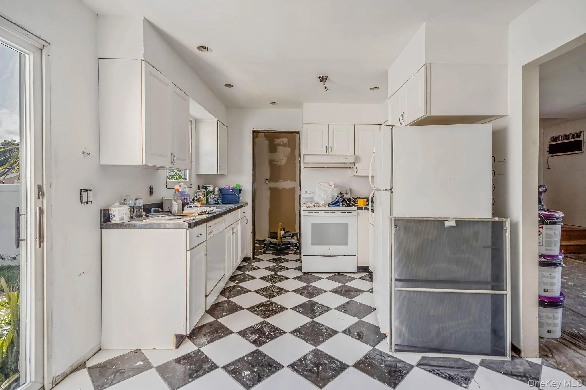 5 Hampton Court, Brookhaven, NY, 2 Bedrooms Bedrooms, 6 Rooms Rooms,1 BathroomBathrooms,Residential,For Rent,Hampton,0,1032461 5 Hampton Court, Brookhaven, NY, 2 Bedrooms Bedrooms, 6 Rooms Rooms,1 BathroomBathrooms,Residential,For Rent,Hampton,0,1032461