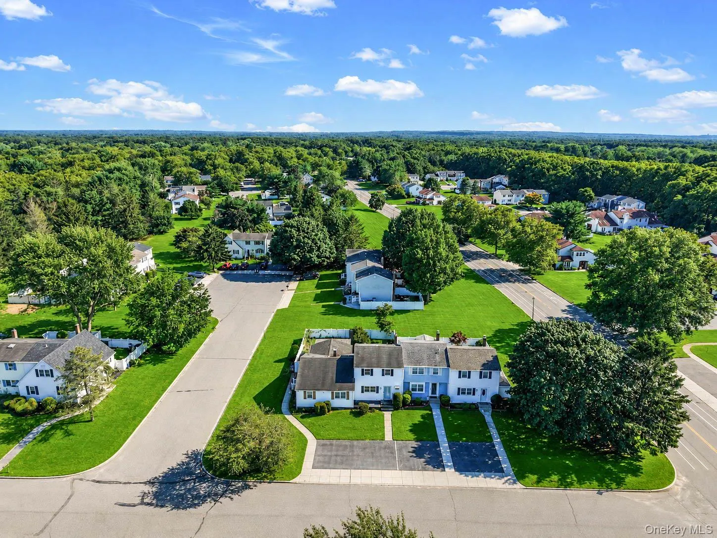 5 Hampton Court, Brookhaven, NY, 2 Bedrooms Bedrooms, 6 Rooms Rooms,1 BathroomBathrooms,Residential,For Rent,Hampton,0,1032461 5 Hampton Court, Brookhaven, NY, 2 Bedrooms Bedrooms, 6 Rooms Rooms,1 BathroomBathrooms,Residential,For Rent,Hampton,0,1032461