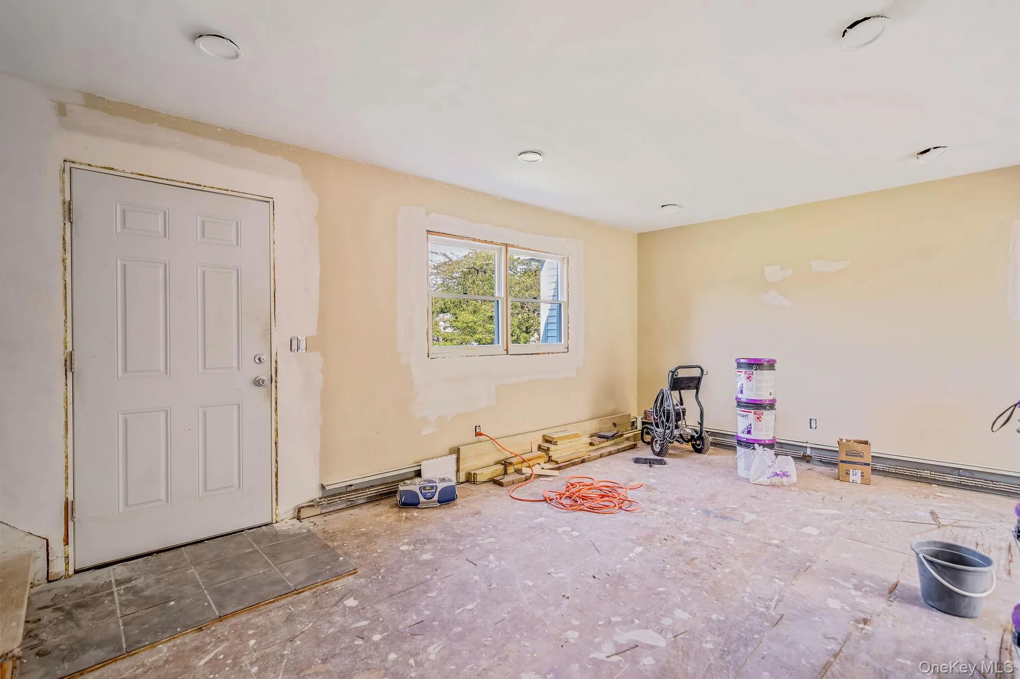 5 Hampton Court, Brookhaven, NY, 2 Bedrooms Bedrooms, 6 Rooms Rooms,1 BathroomBathrooms,Residential,For Rent,Hampton,0,1032461 5 Hampton Court, Brookhaven, NY, 2 Bedrooms Bedrooms, 6 Rooms Rooms,1 BathroomBathrooms,Residential,For Rent,Hampton,0,1032461