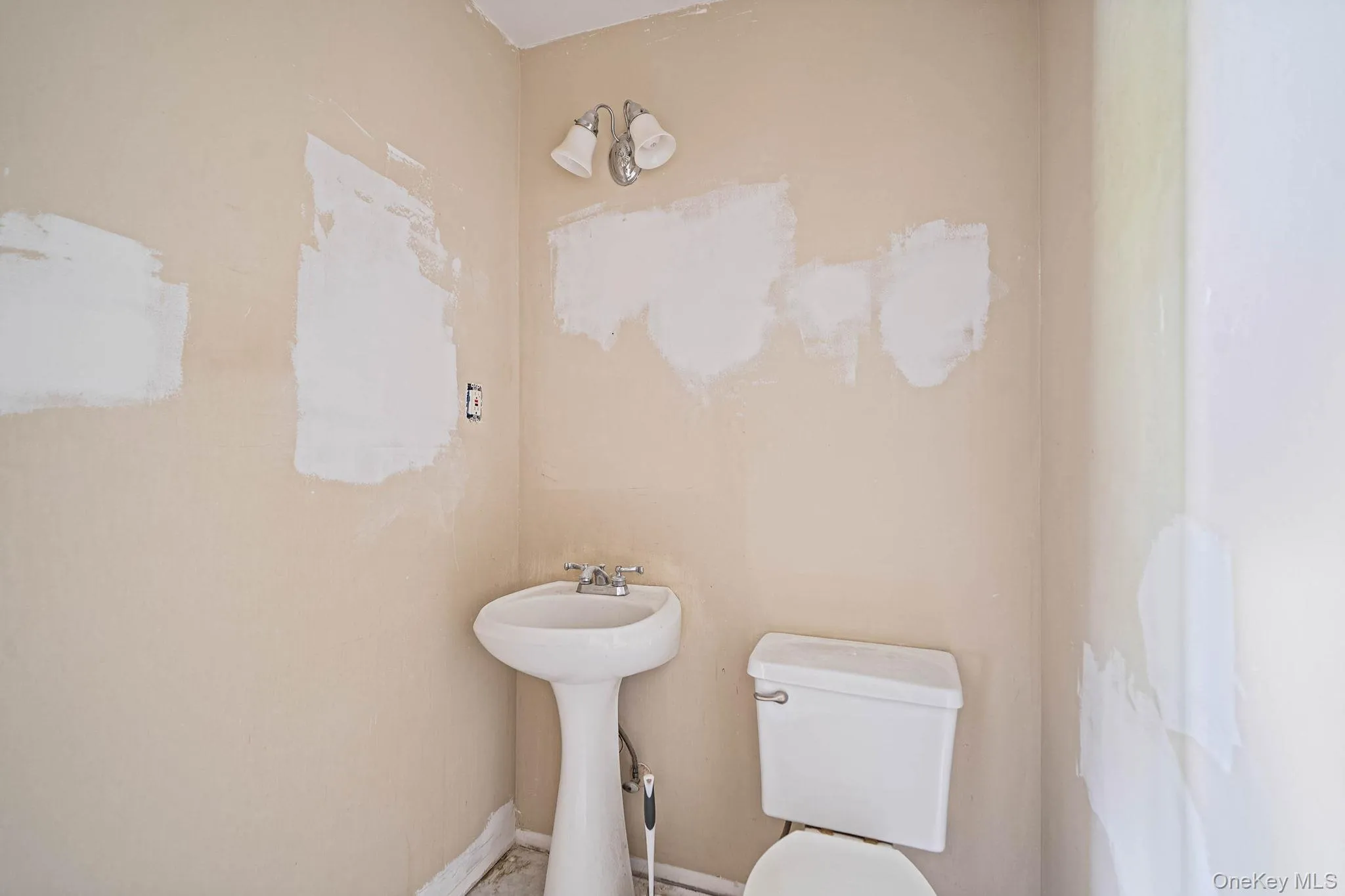 5 Hampton Court, Brookhaven, NY, 2 Bedrooms Bedrooms, 6 Rooms Rooms,1 BathroomBathrooms,Residential,For Rent,Hampton,0,1032461 5 Hampton Court, Brookhaven, NY, 2 Bedrooms Bedrooms, 6 Rooms Rooms,1 BathroomBathrooms,Residential,For Rent,Hampton,0,1032461