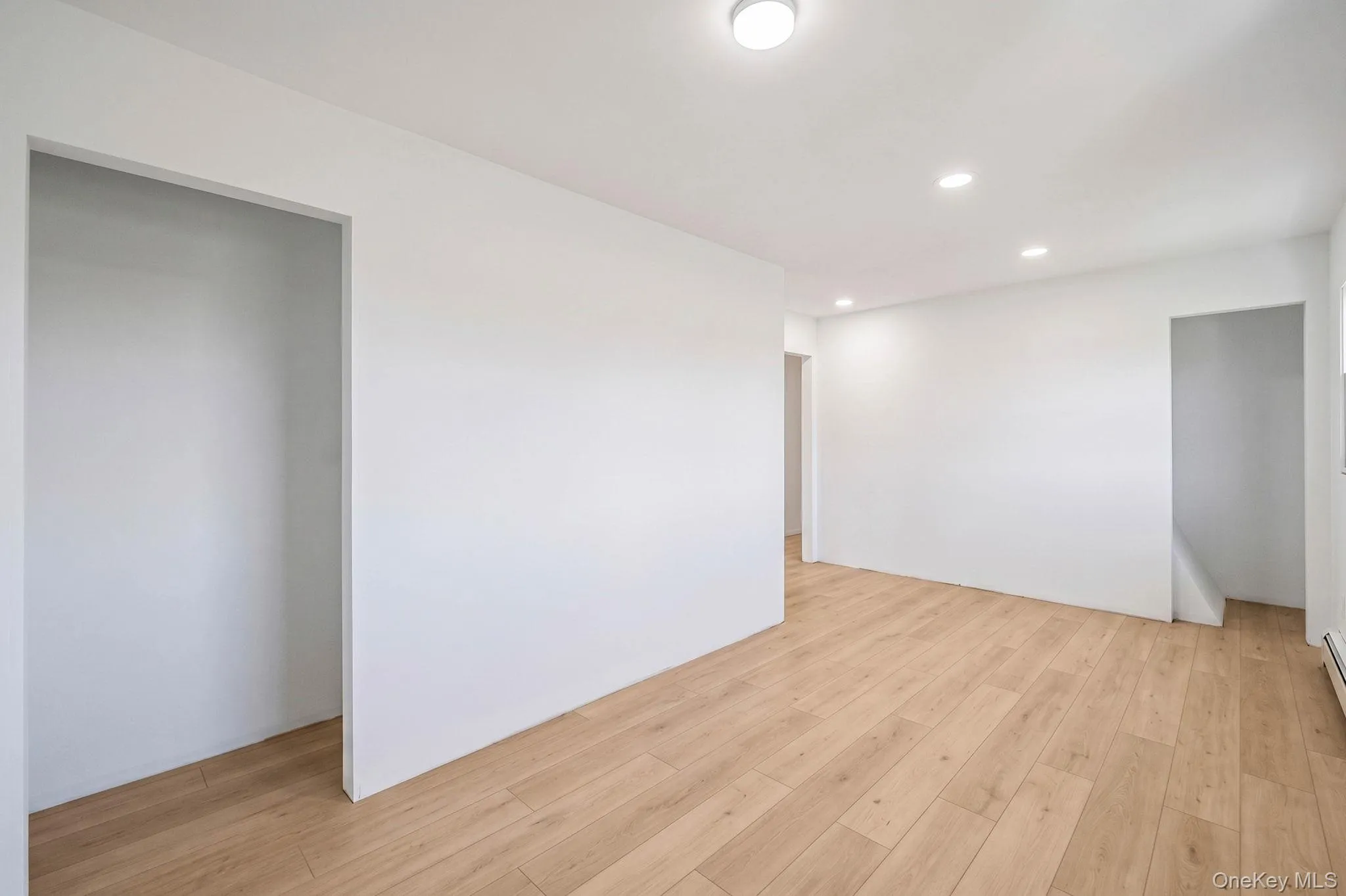 5 Hampton Court, Brookhaven, NY, 2 Bedrooms Bedrooms, 6 Rooms Rooms,1 BathroomBathrooms,Residential,For Rent,Hampton,0,1032461 5 Hampton Court, Brookhaven, NY, 2 Bedrooms Bedrooms, 6 Rooms Rooms,1 BathroomBathrooms,Residential,For Rent,Hampton,0,1032461