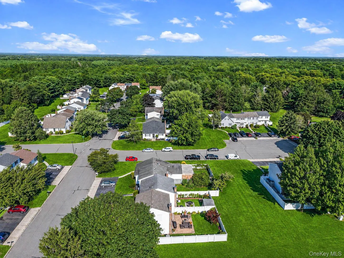 5 Hampton Court, Brookhaven, NY, 2 Bedrooms Bedrooms, 6 Rooms Rooms,1 BathroomBathrooms,Residential,For Rent,Hampton,0,1032461 5 Hampton Court, Brookhaven, NY, 2 Bedrooms Bedrooms, 6 Rooms Rooms,1 BathroomBathrooms,Residential,For Rent,Hampton,0,1032461