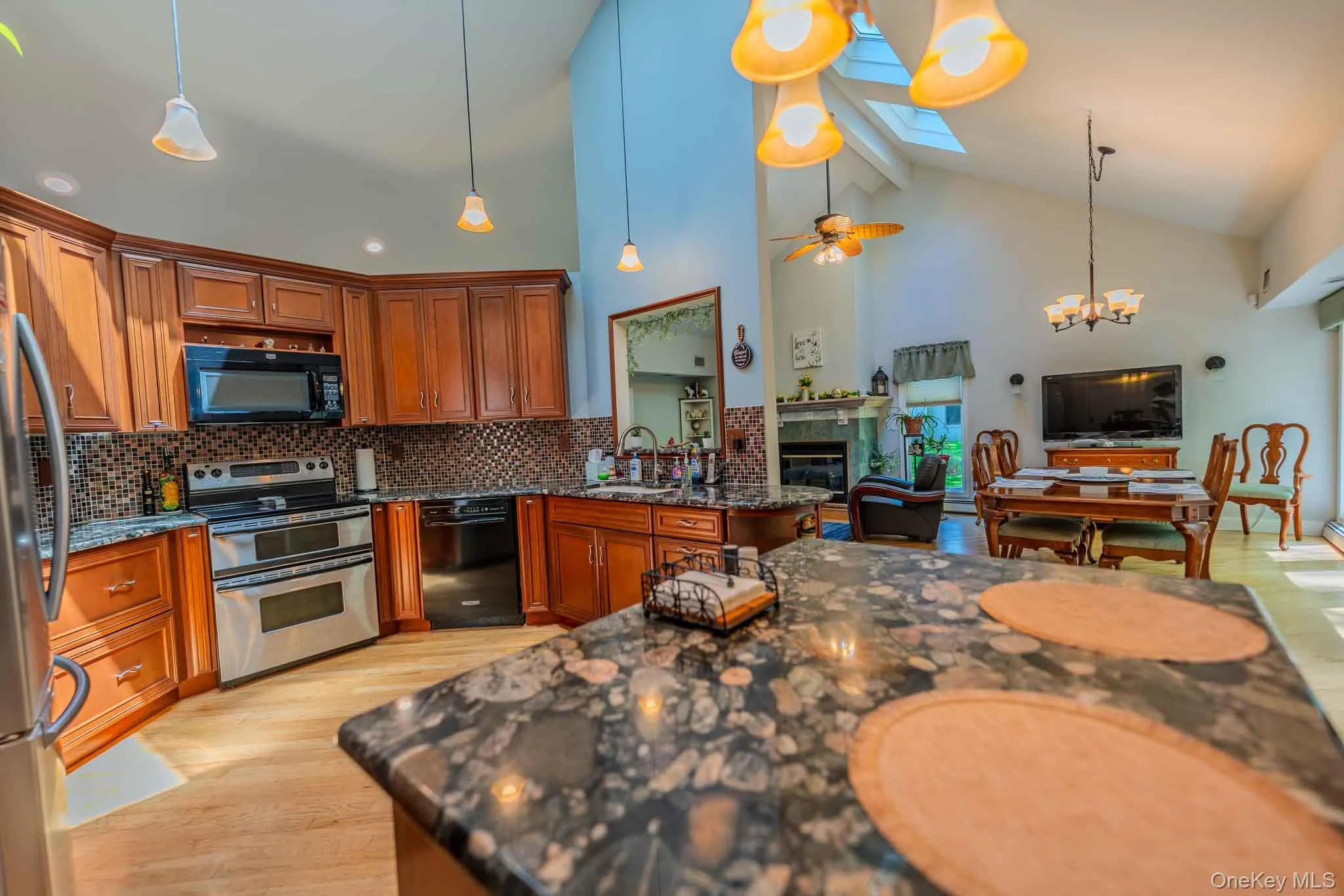 35 Timberline Circle, Brookhaven, NY, 3 Bedrooms Bedrooms, 7 Rooms Rooms,2 BathroomsBathrooms,Residential,For Rent,Timberline,0,1032464 35 Timberline Circle, Brookhaven, NY, 3 Bedrooms Bedrooms, 7 Rooms Rooms,2 BathroomsBathrooms,Residential,For Rent,Timberline,0,1032464