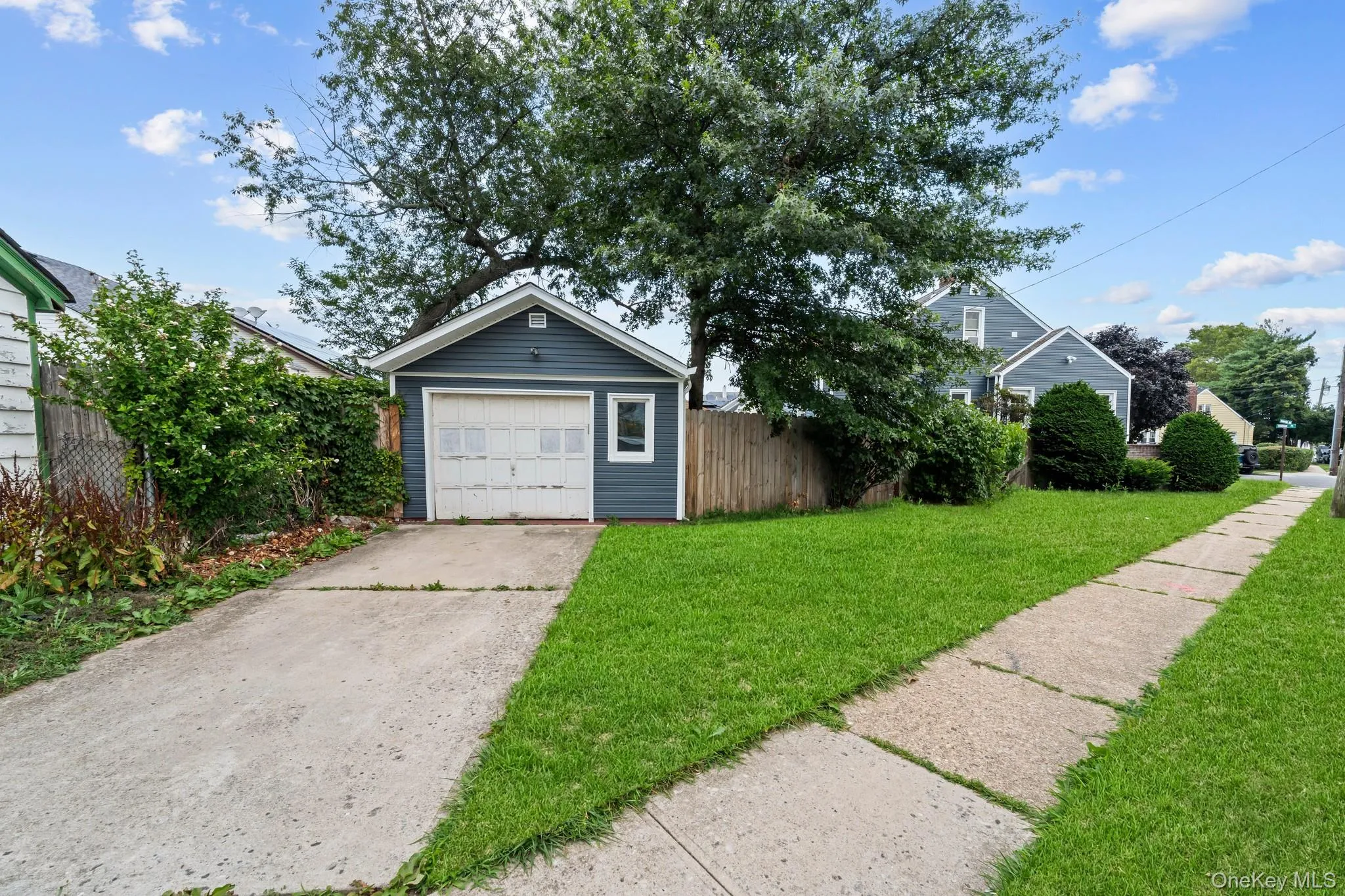 2 Fordham Place, Hempstead, NY, 3 Bedrooms Bedrooms, 12 Rooms Rooms,1 BathroomBathrooms,Residential,For Rent,Fordham,0,1032465 2 Fordham Place, Hempstead, NY, 3 Bedrooms Bedrooms, 12 Rooms Rooms,1 BathroomBathrooms,Residential,For Rent,Fordham,0,1032465
