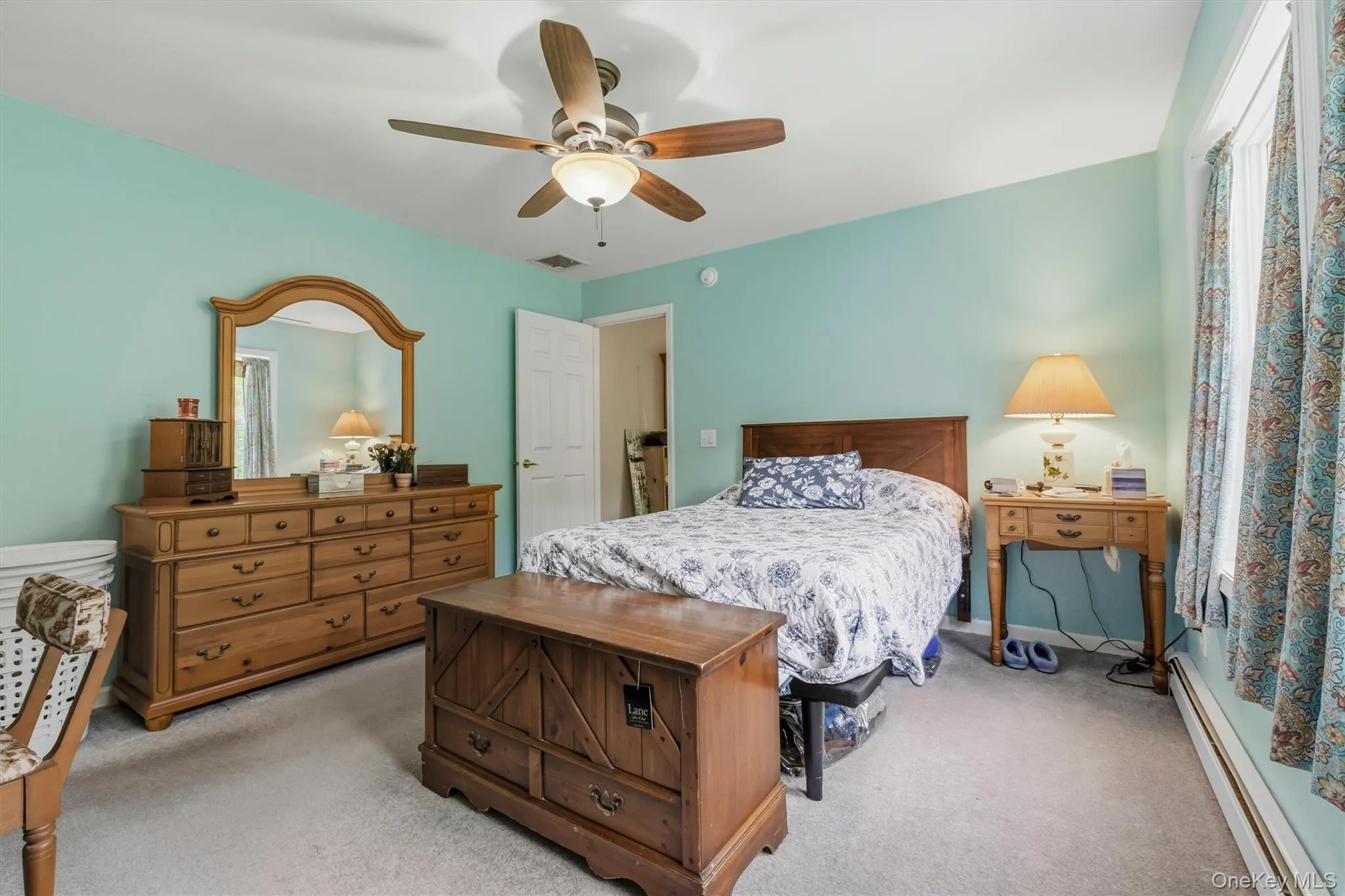 Perfect amount of space for larger furnishings Perfect amount of space for larger furnishings