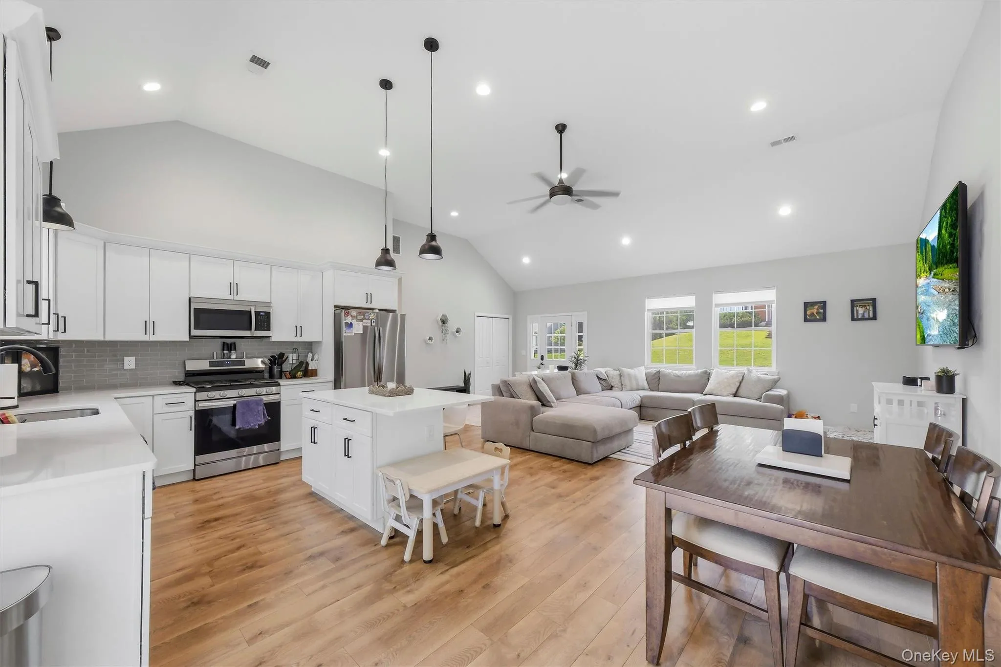 9 Overlook Terrace, Montgomery, NY, 4 Bedrooms Bedrooms, 8 Rooms Rooms,3 BathroomsBathrooms,Residential,For Rent,Overlook,0,1032471 9 Overlook Terrace, Montgomery, NY, 4 Bedrooms Bedrooms, 8 Rooms Rooms,3 BathroomsBathrooms,Residential,For Rent,Overlook,0,1032471