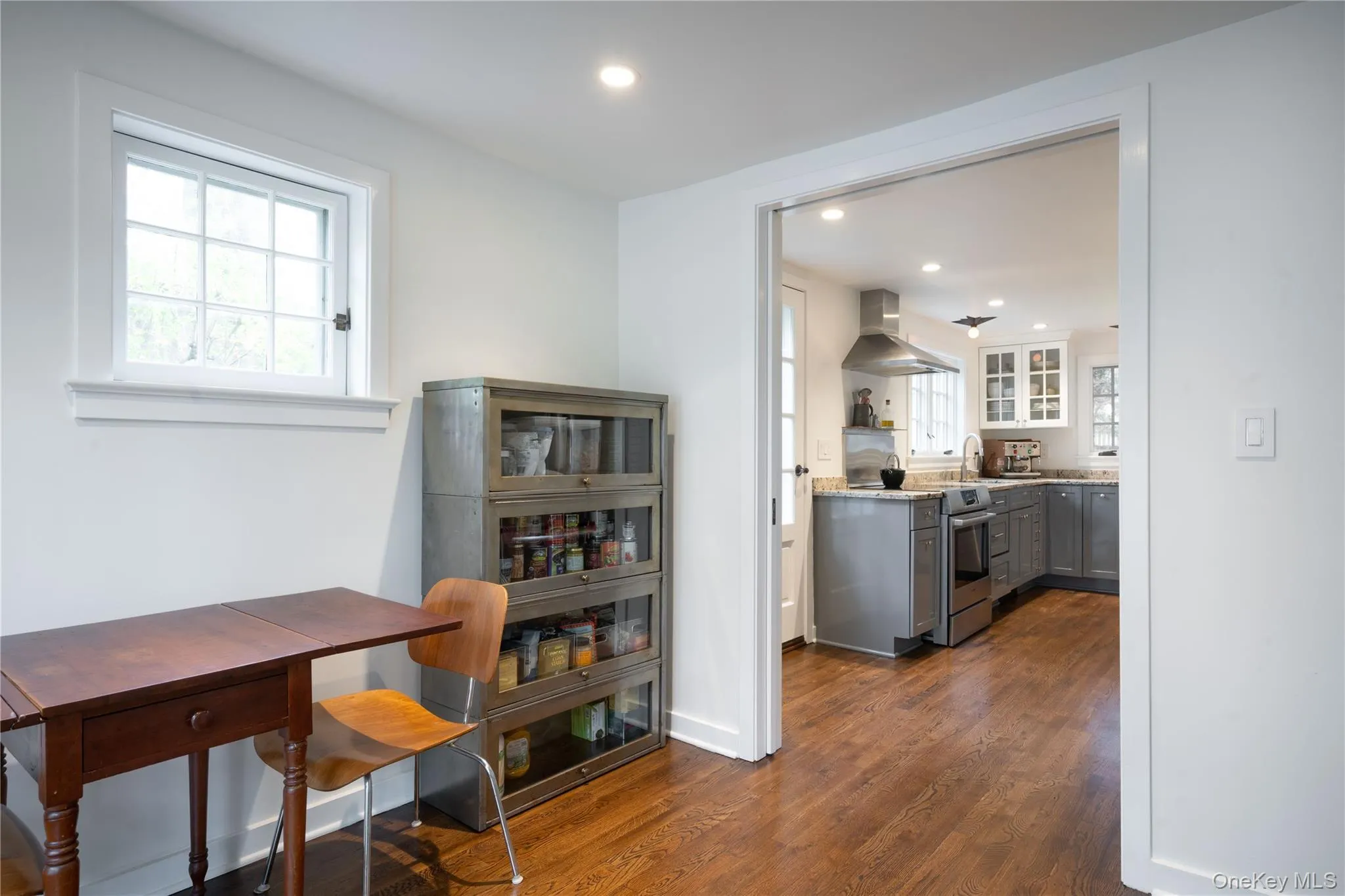 291 Rye Beach Avenue, Rye City, NY, 3 Bedrooms Bedrooms, 8 Rooms Rooms,2 BathroomsBathrooms,Residential Lease,For Rent,Rye Beach,0,1032472 291 Rye Beach Avenue, Rye City, NY, 3 Bedrooms Bedrooms, 8 Rooms Rooms,2 BathroomsBathrooms,Residential Lease,For Rent,Rye Beach,0,1032472