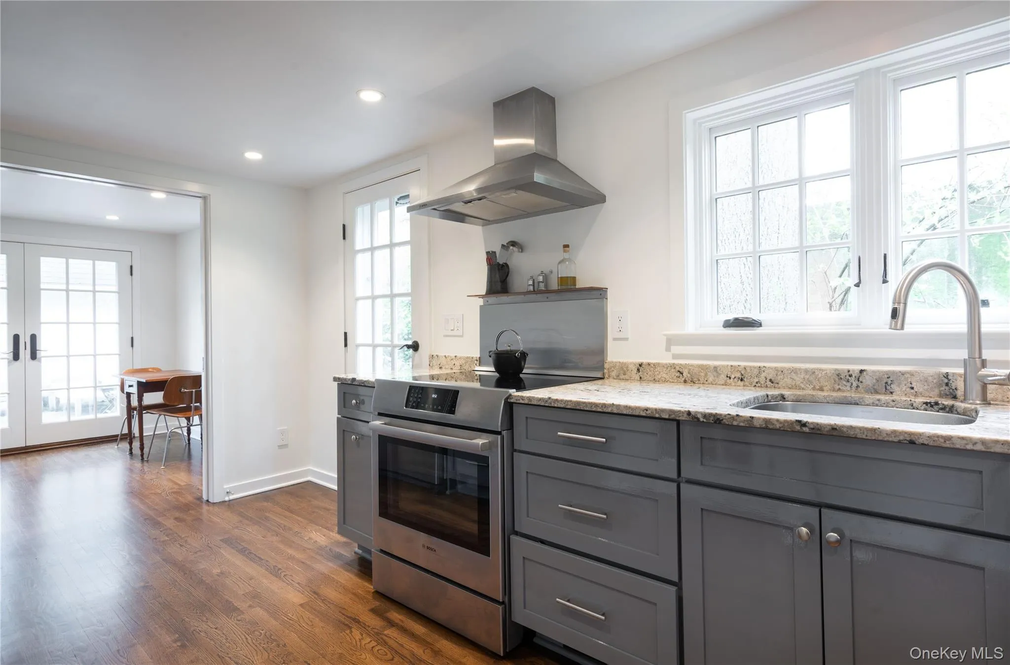 291 Rye Beach Avenue, Rye City, NY, 3 Bedrooms Bedrooms, 8 Rooms Rooms,2 BathroomsBathrooms,Residential Lease,For Rent,Rye Beach,0,1032472 291 Rye Beach Avenue, Rye City, NY, 3 Bedrooms Bedrooms, 8 Rooms Rooms,2 BathroomsBathrooms,Residential Lease,For Rent,Rye Beach,0,1032472