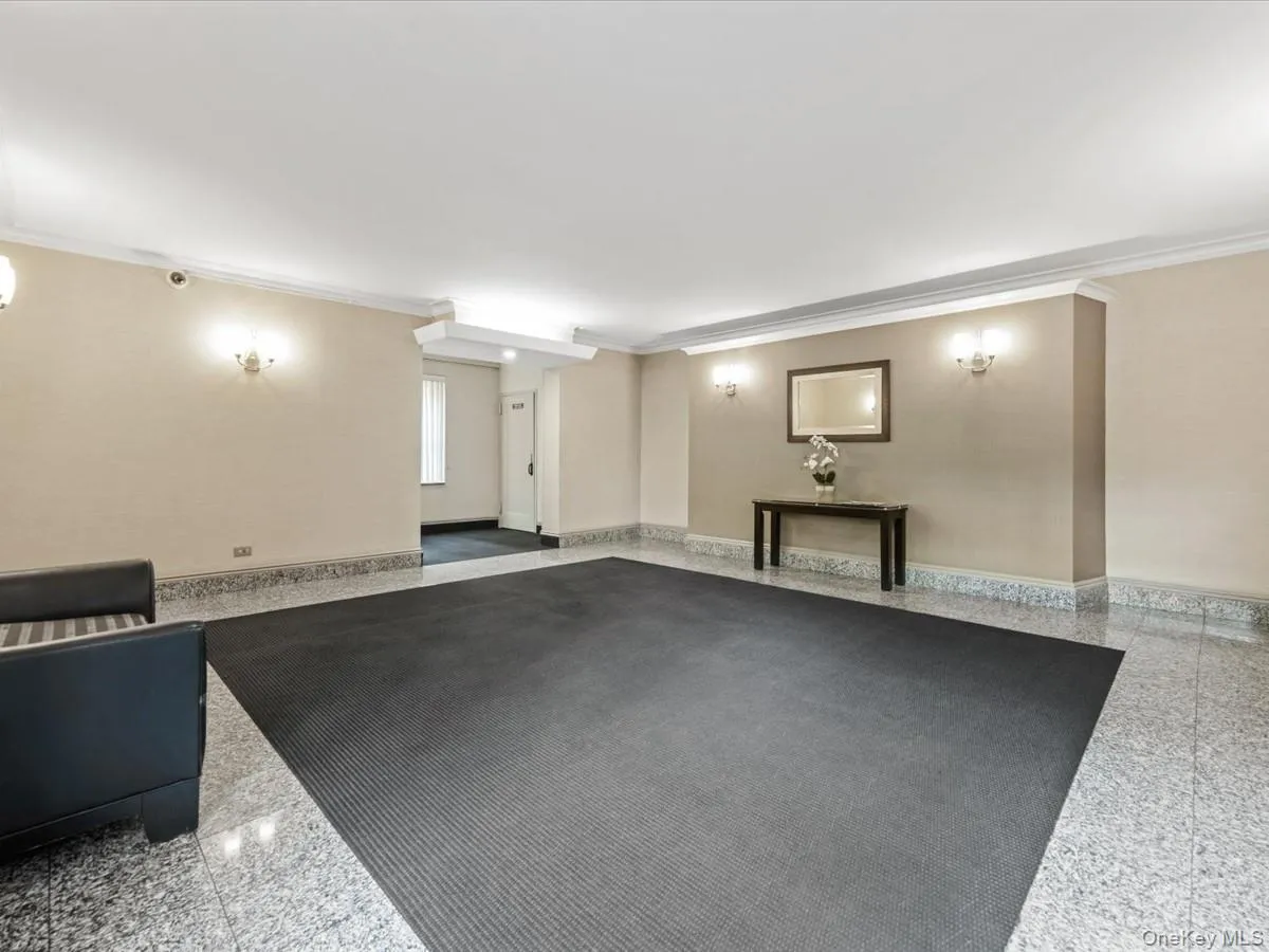 67-12 Yellowstone Boulevard, New York, NY, 1 Bedroom Bedrooms, 4 Rooms Rooms,1 BathroomBathrooms,Residential,For Rent,Yellowstone,0,1032475 67-12 Yellowstone Boulevard, New York, NY, 1 Bedroom Bedrooms, 4 Rooms Rooms,1 BathroomBathrooms,Residential,For Rent,Yellowstone,0,1032475