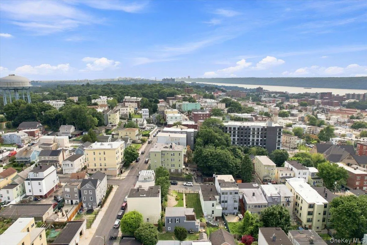 143 Oliver Avenue, Yonkers, NY, 3 Bedrooms Bedrooms, 4 Rooms Rooms,2 BathroomsBathrooms,Residential,For Rent,Oliver,0,1032488 143 Oliver Avenue, Yonkers, NY, 3 Bedrooms Bedrooms, 4 Rooms Rooms,2 BathroomsBathrooms,Residential,For Rent,Oliver,0,1032488