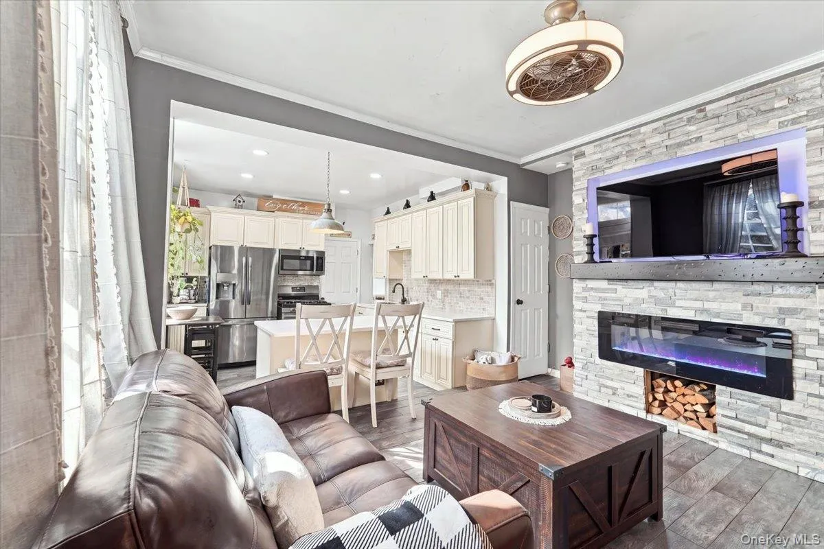 143 Oliver Avenue, Yonkers, NY, 3 Bedrooms Bedrooms, 4 Rooms Rooms,2 BathroomsBathrooms,Residential,For Rent,Oliver,0,1032488 143 Oliver Avenue, Yonkers, NY, 3 Bedrooms Bedrooms, 4 Rooms Rooms,2 BathroomsBathrooms,Residential,For Rent,Oliver,0,1032488