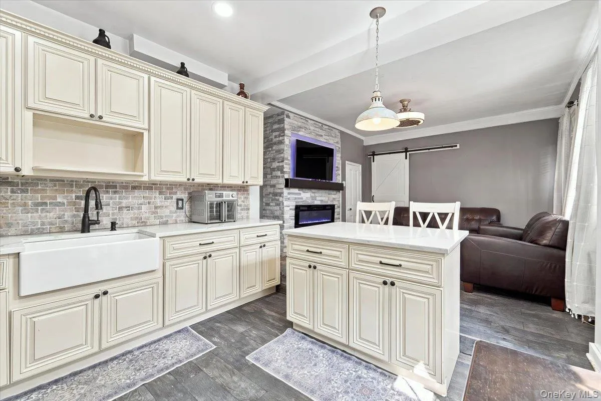143 Oliver Avenue, Yonkers, NY, 3 Bedrooms Bedrooms, 4 Rooms Rooms,2 BathroomsBathrooms,Residential,For Rent,Oliver,0,1032488 143 Oliver Avenue, Yonkers, NY, 3 Bedrooms Bedrooms, 4 Rooms Rooms,2 BathroomsBathrooms,Residential,For Rent,Oliver,0,1032488