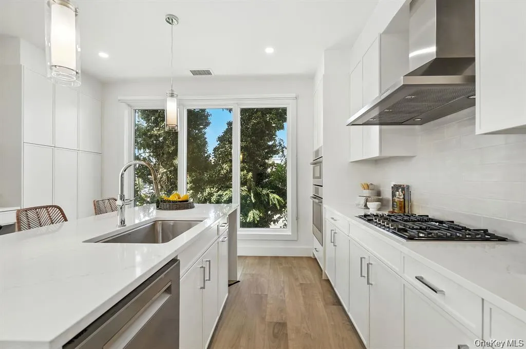 402 Halstead Avenue, Harrison, NY, 1 Bedroom Bedrooms, 3 Rooms Rooms,1 BathroomBathrooms,Residential Lease,For Rent,Halstead,0,1032494 402 Halstead Avenue, Harrison, NY, 1 Bedroom Bedrooms, 3 Rooms Rooms,1 BathroomBathrooms,Residential Lease,For Rent,Halstead,0,1032494